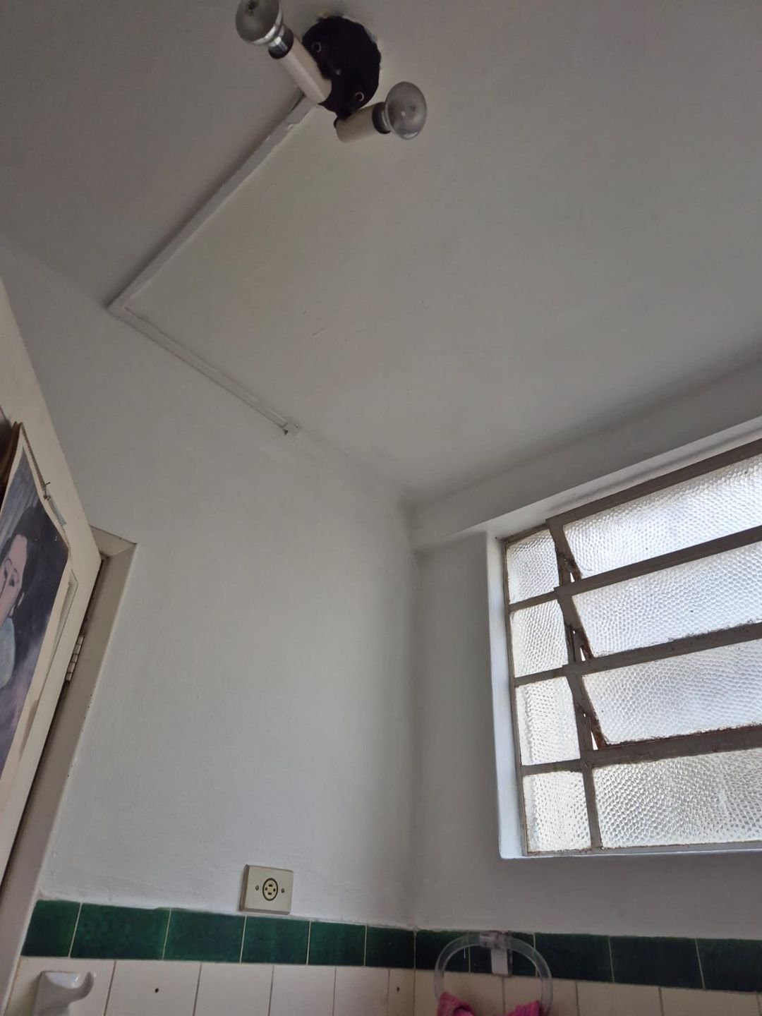 Sala comercial para venda no bairro Centro Histórico em Porto Alegre