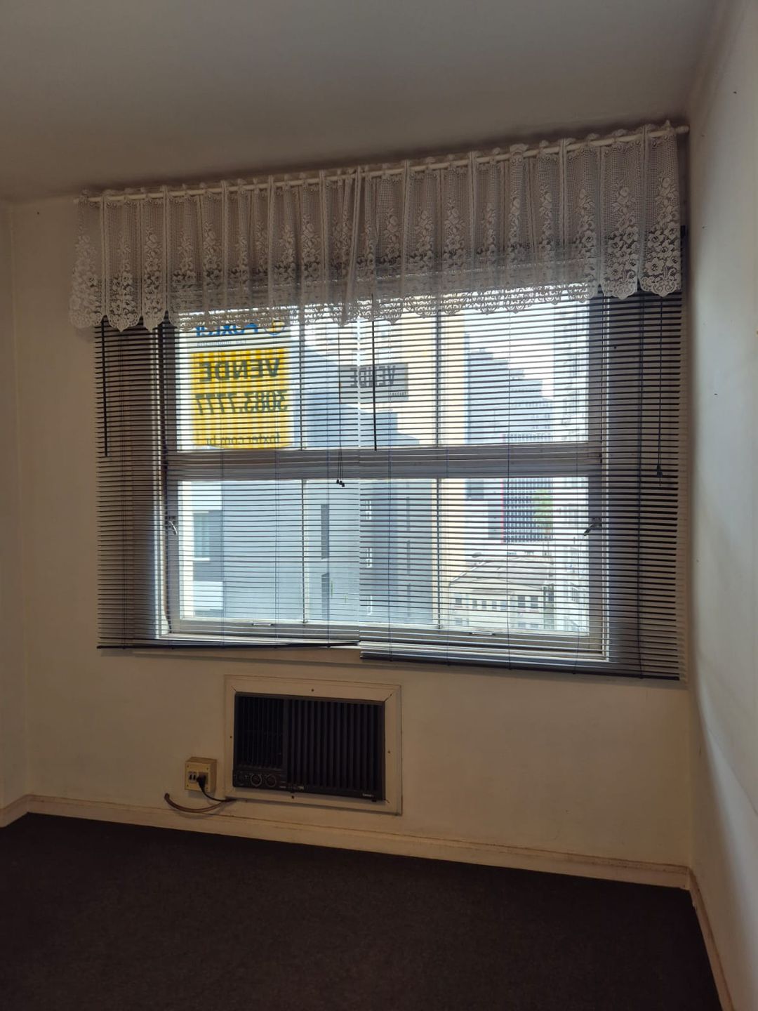 Sala comercial para venda no bairro Centro Histórico em Porto Alegre