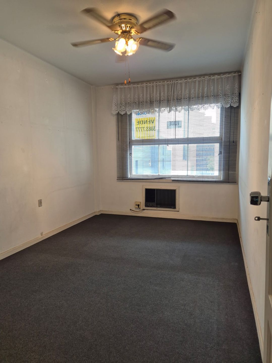 Sala comercial para venda no bairro Centro Histórico em Porto Alegre