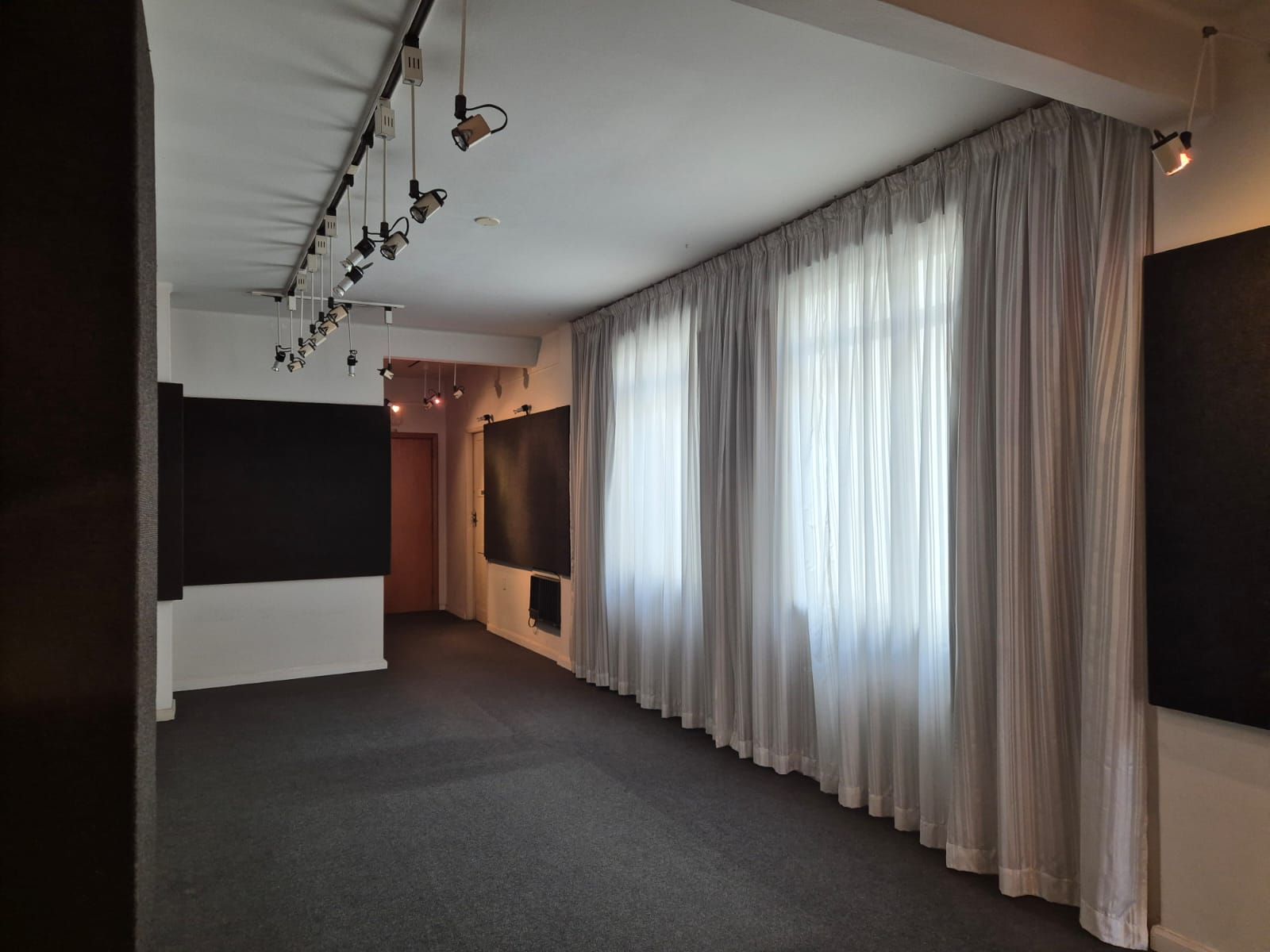 Sala comercial para venda no bairro Centro Histórico em Porto Alegre