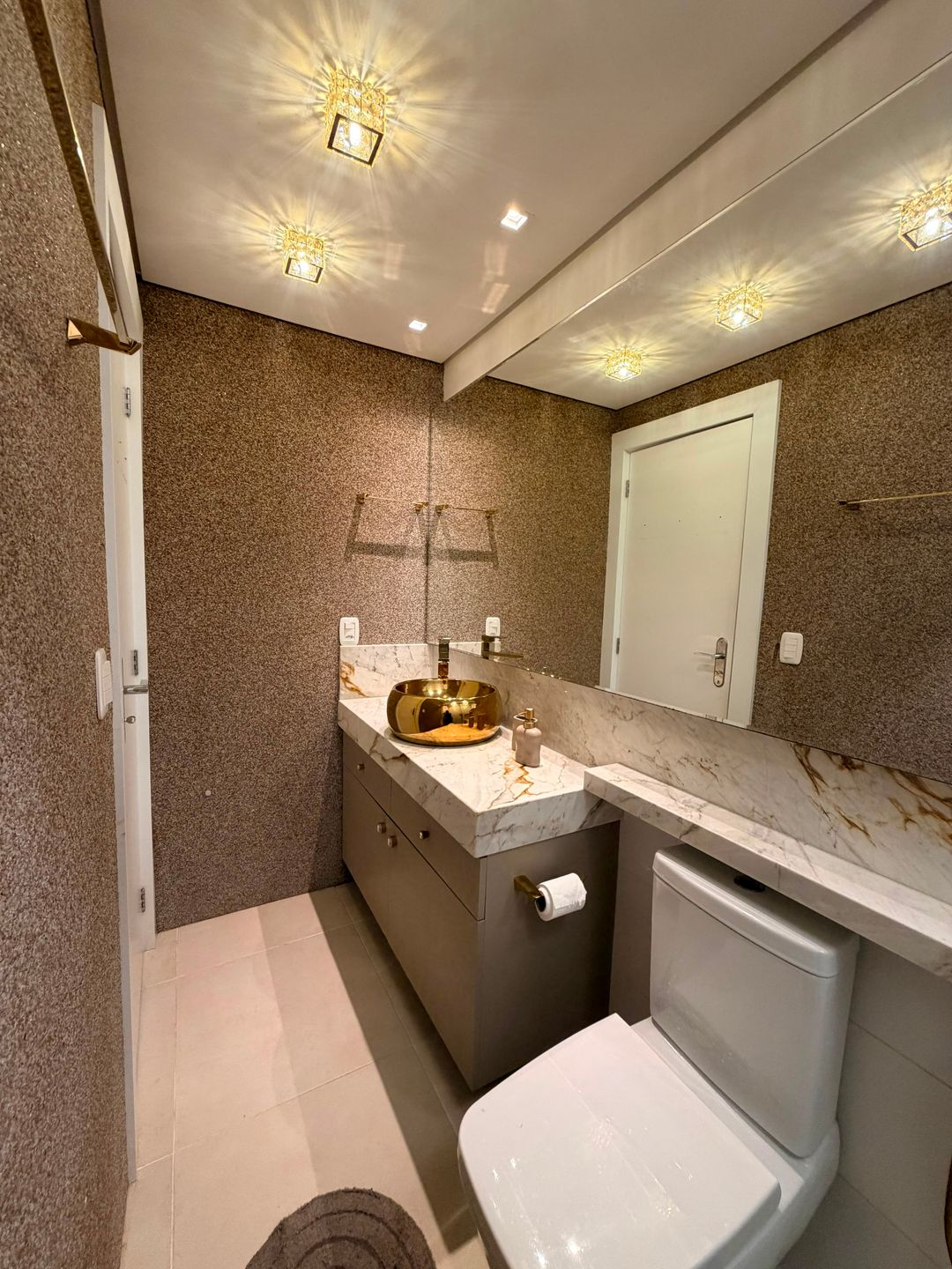Apartamento para venda no bairro Alpha ville em Gramado
