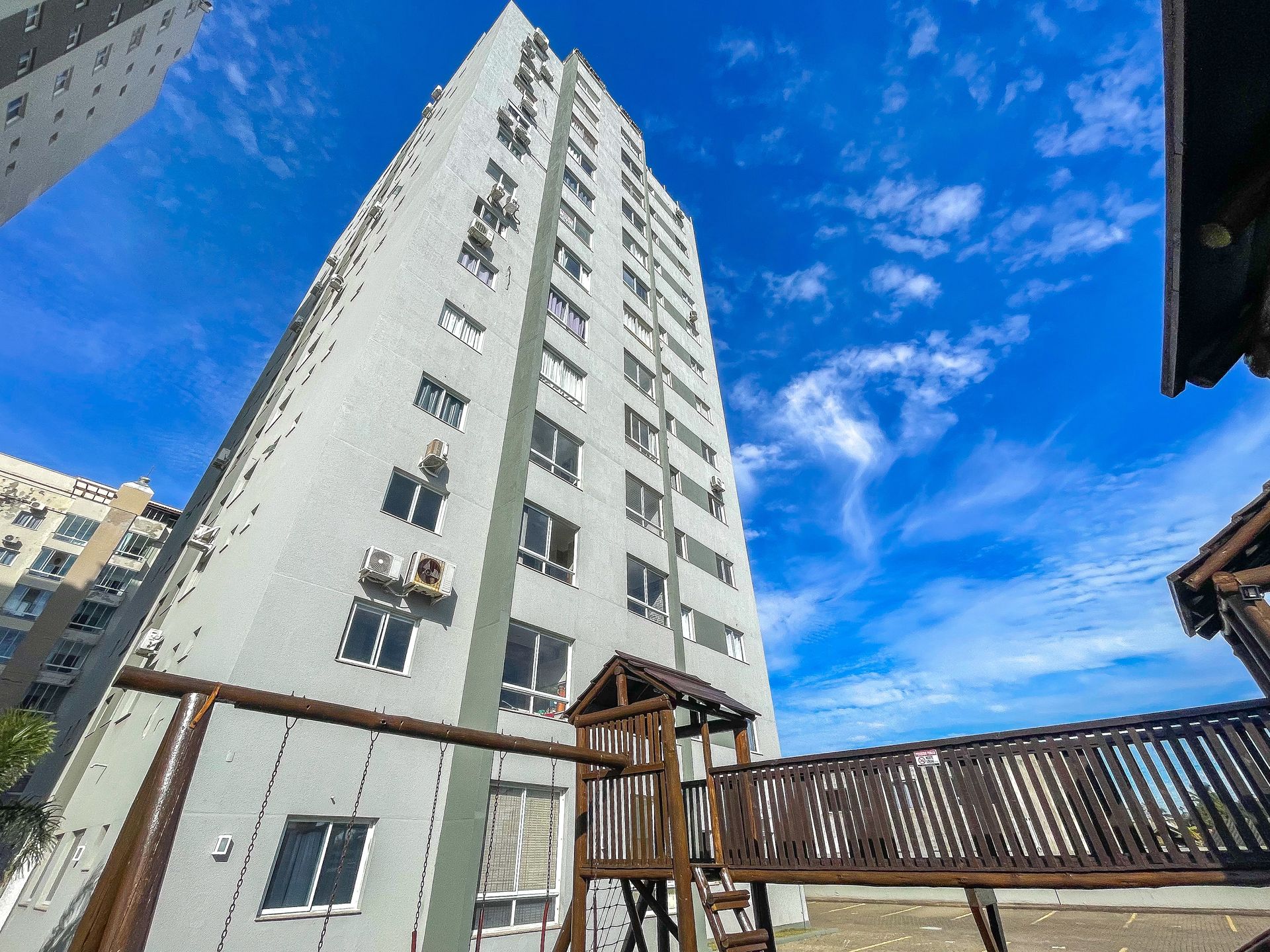Apartamento para venda no bairro Stan em Torres