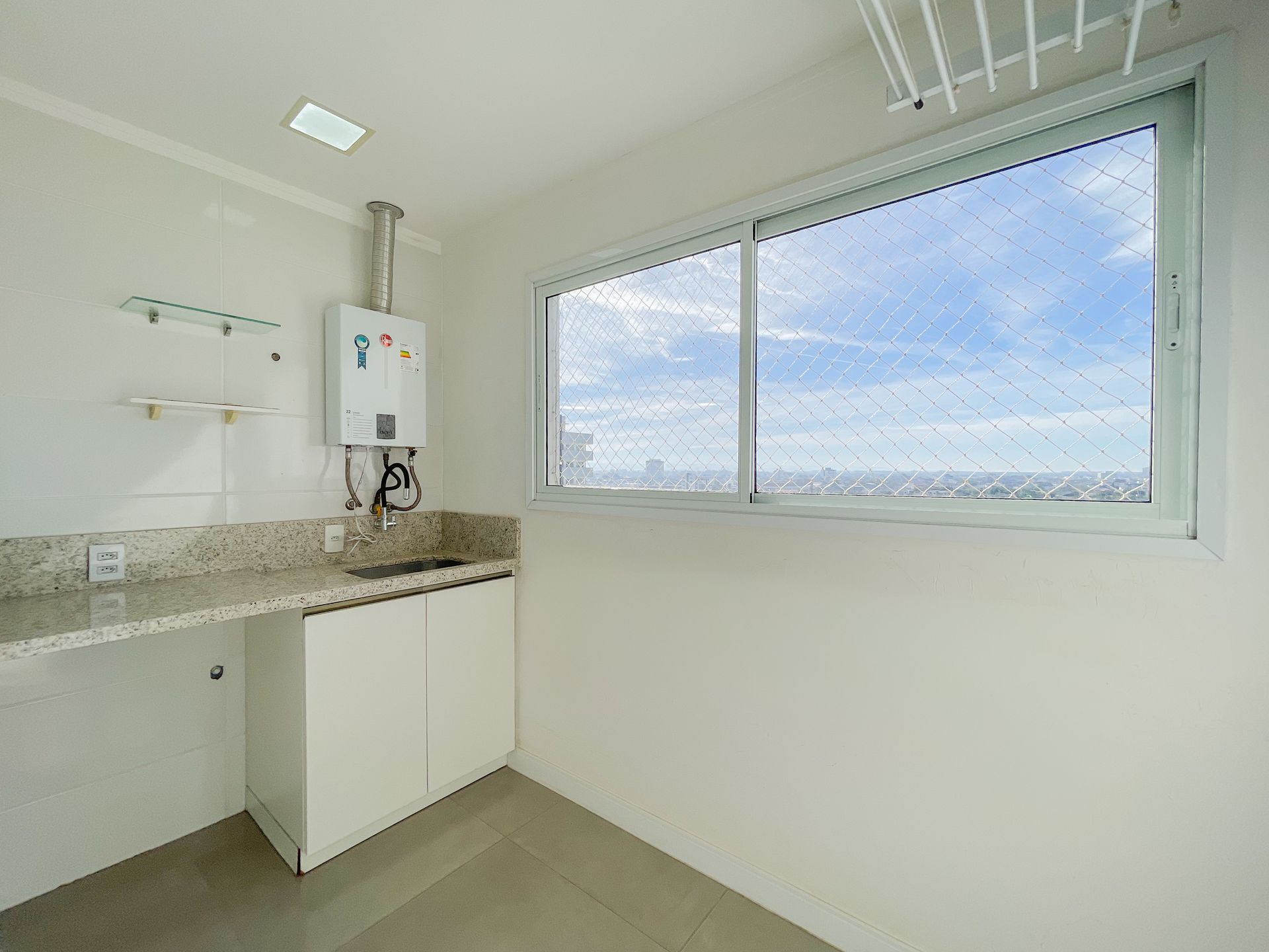 Apartamento para venda no bairro Stan em Torres