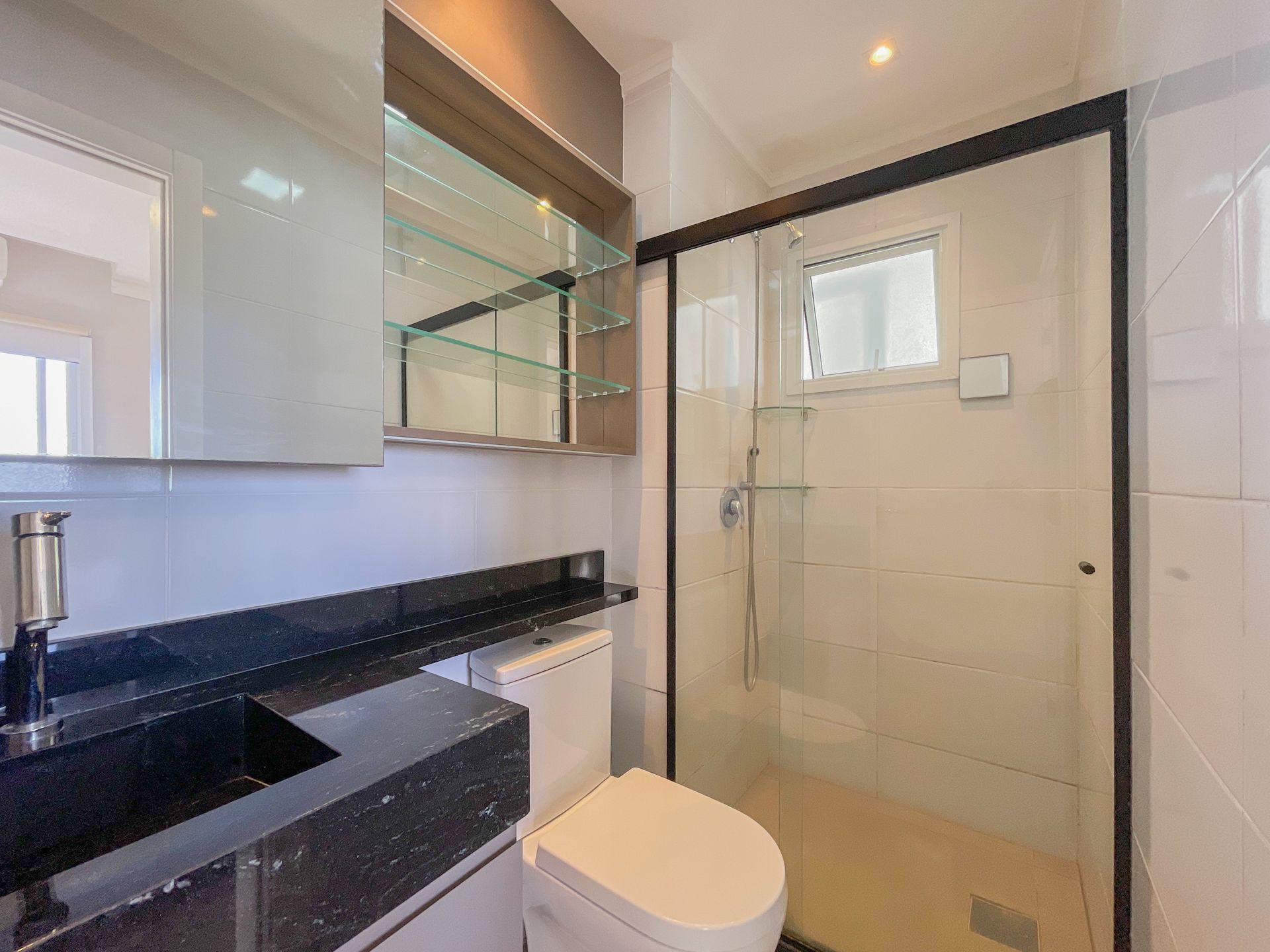 Apartamento para venda no bairro Stan em Torres