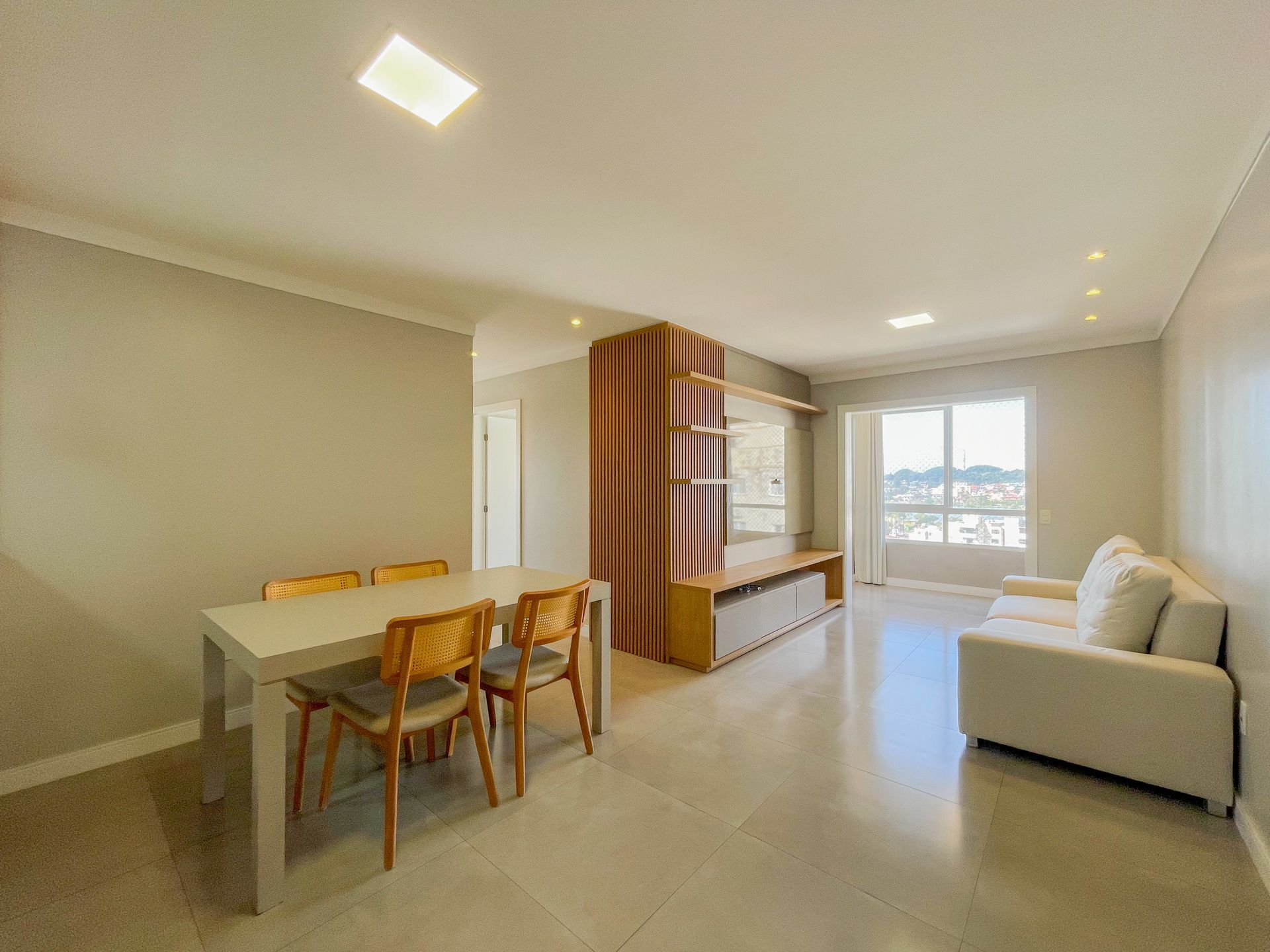 Apartamento para venda no bairro Stan em Torres