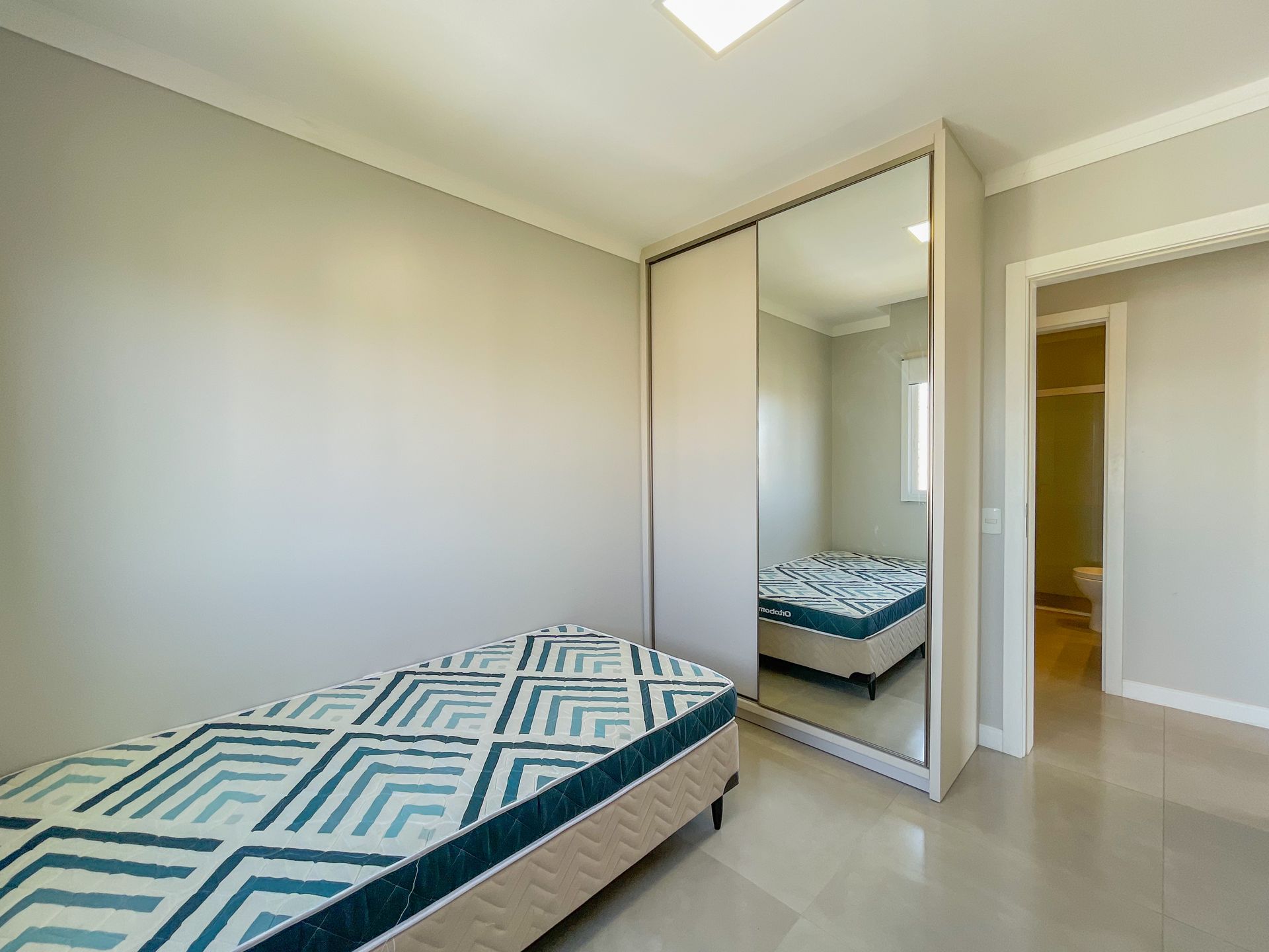 Apartamento para venda no bairro Stan em Torres