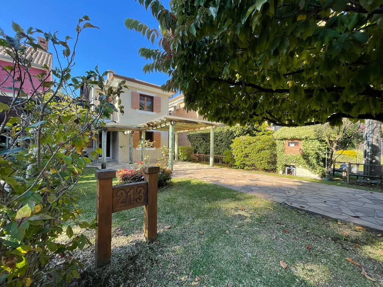 Casa para venda no bairro  em Canela