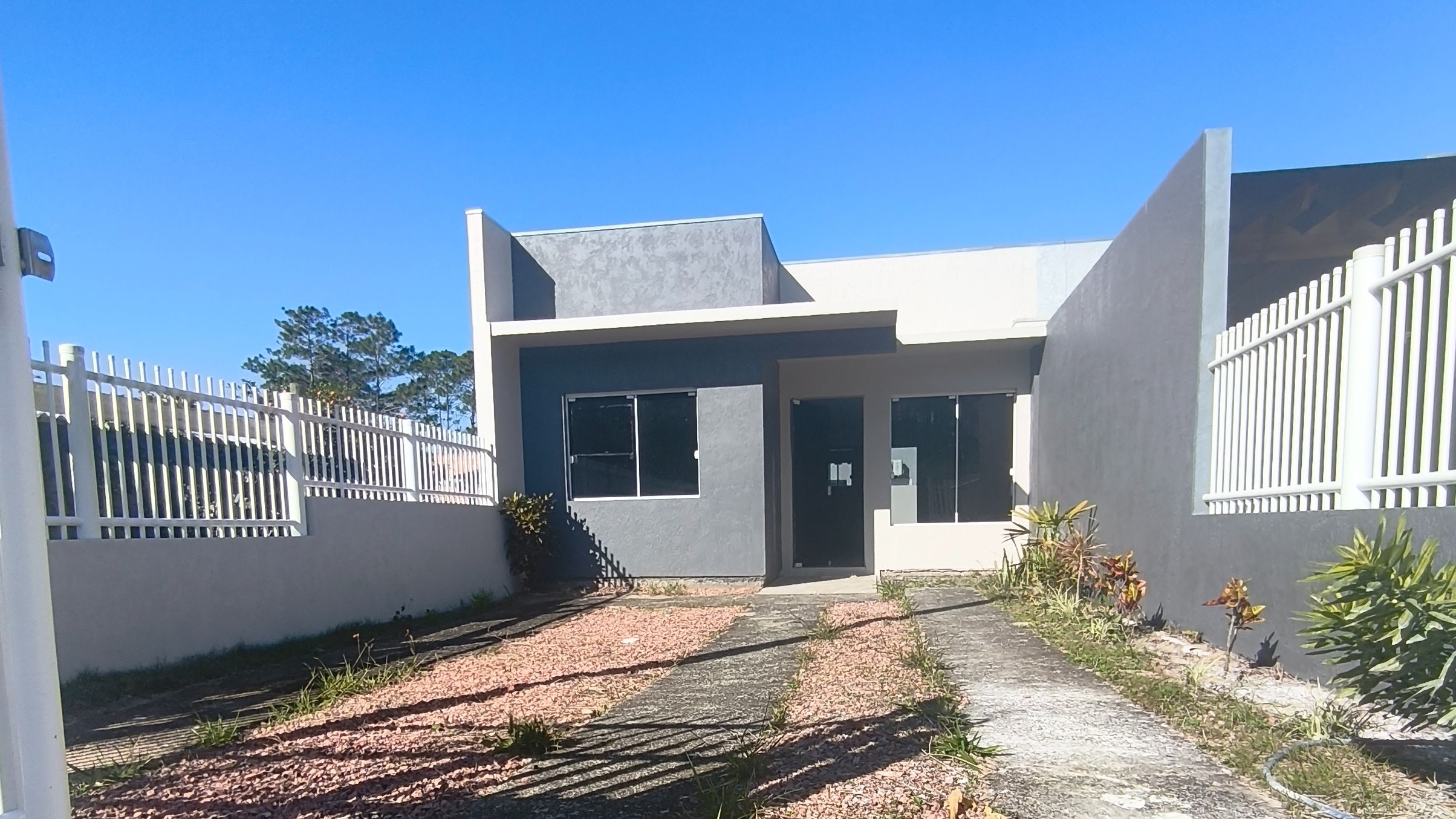 Casa para venda no bairro Capão Novo em Capão da Canoa