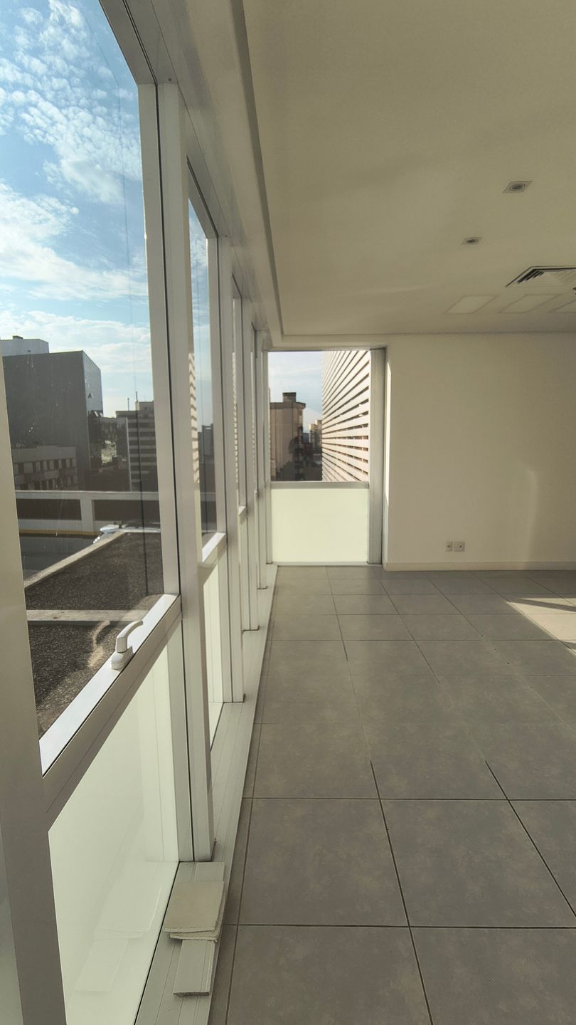 Sala Comercial Aérea para venda no bairro Centro em Caxias do Sul