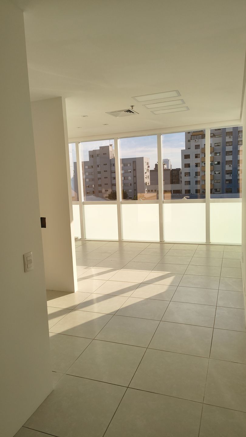 Sala Comercial Aérea para venda no bairro Centro em Caxias do Sul