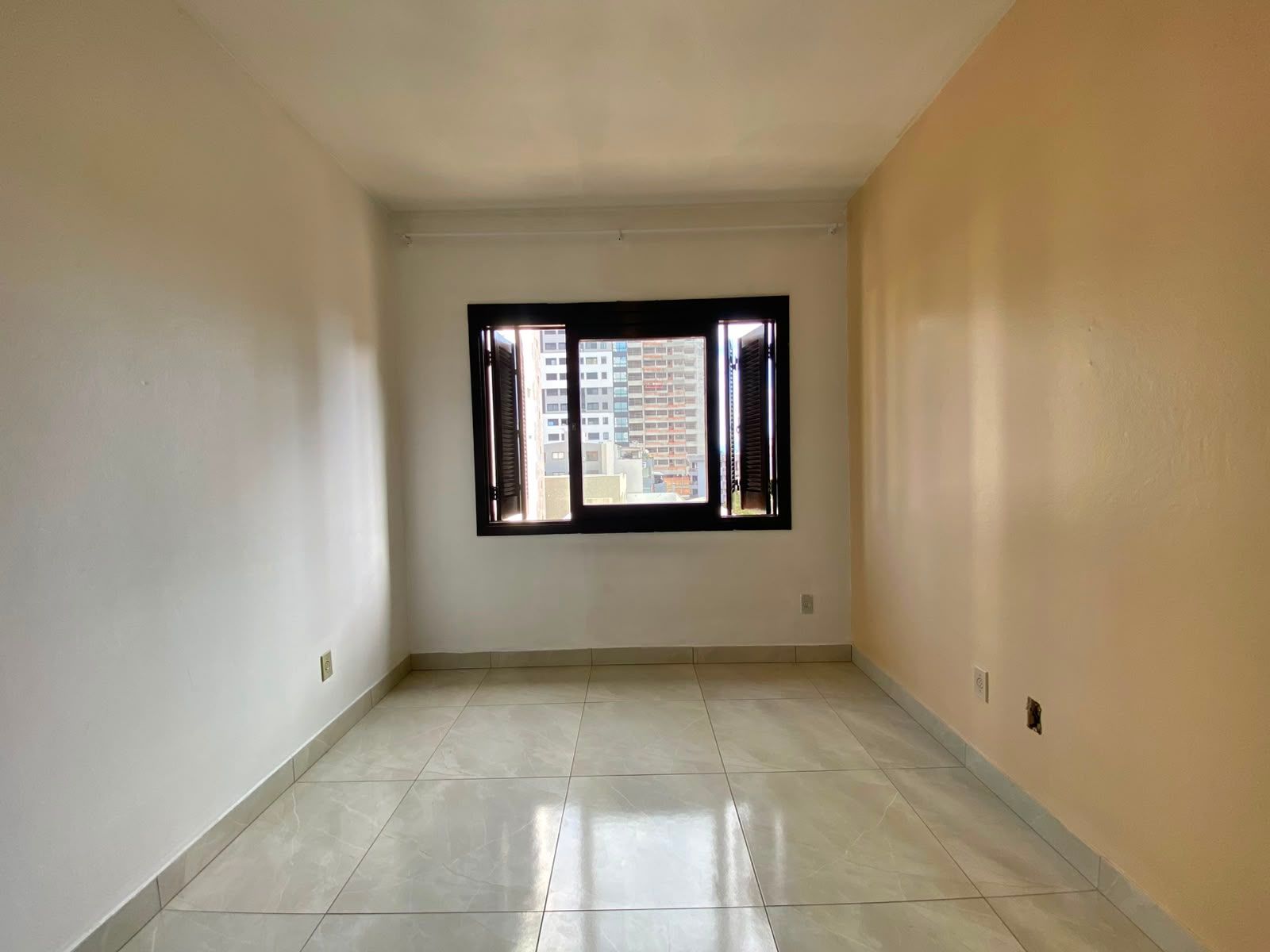 Apartamento para venda no bairro Predial em Torres