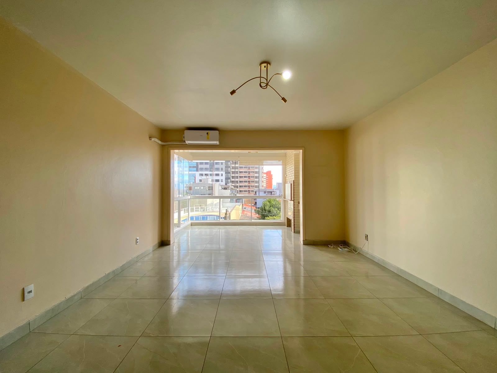 Apartamento para venda no bairro Predial em Torres