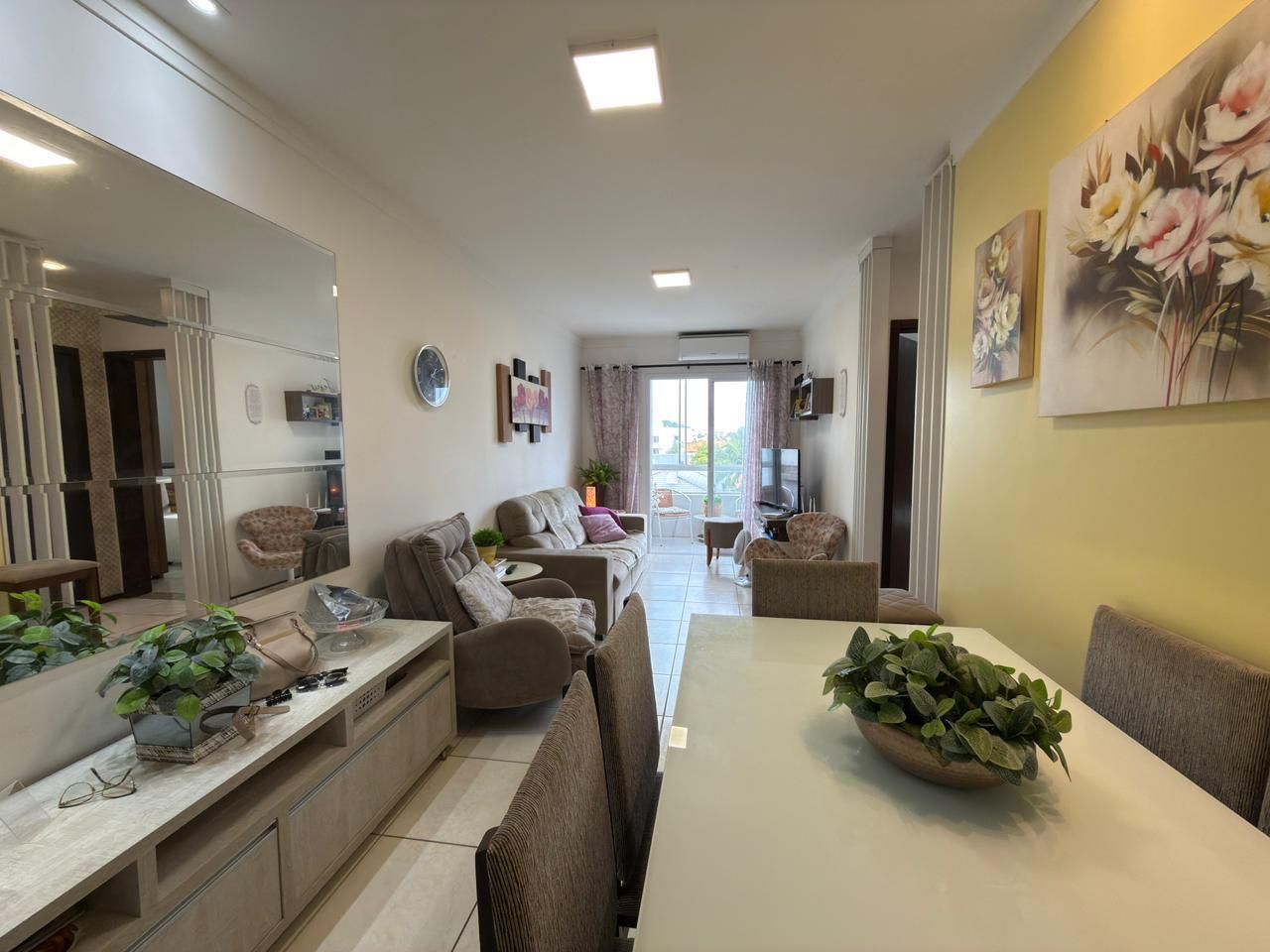 Apartamento para venda no bairro Stan em Torres