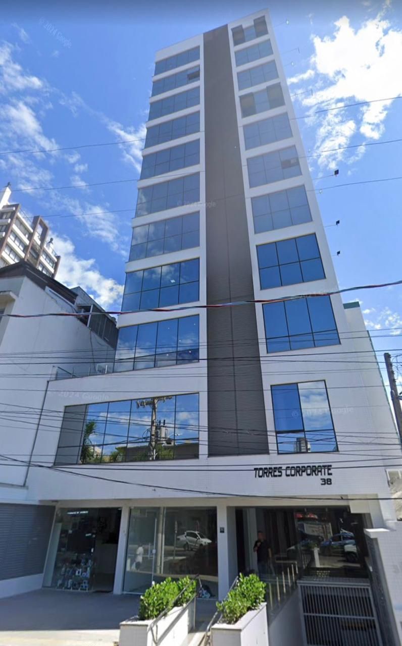Sala comercial para venda no bairro Centro em Torres