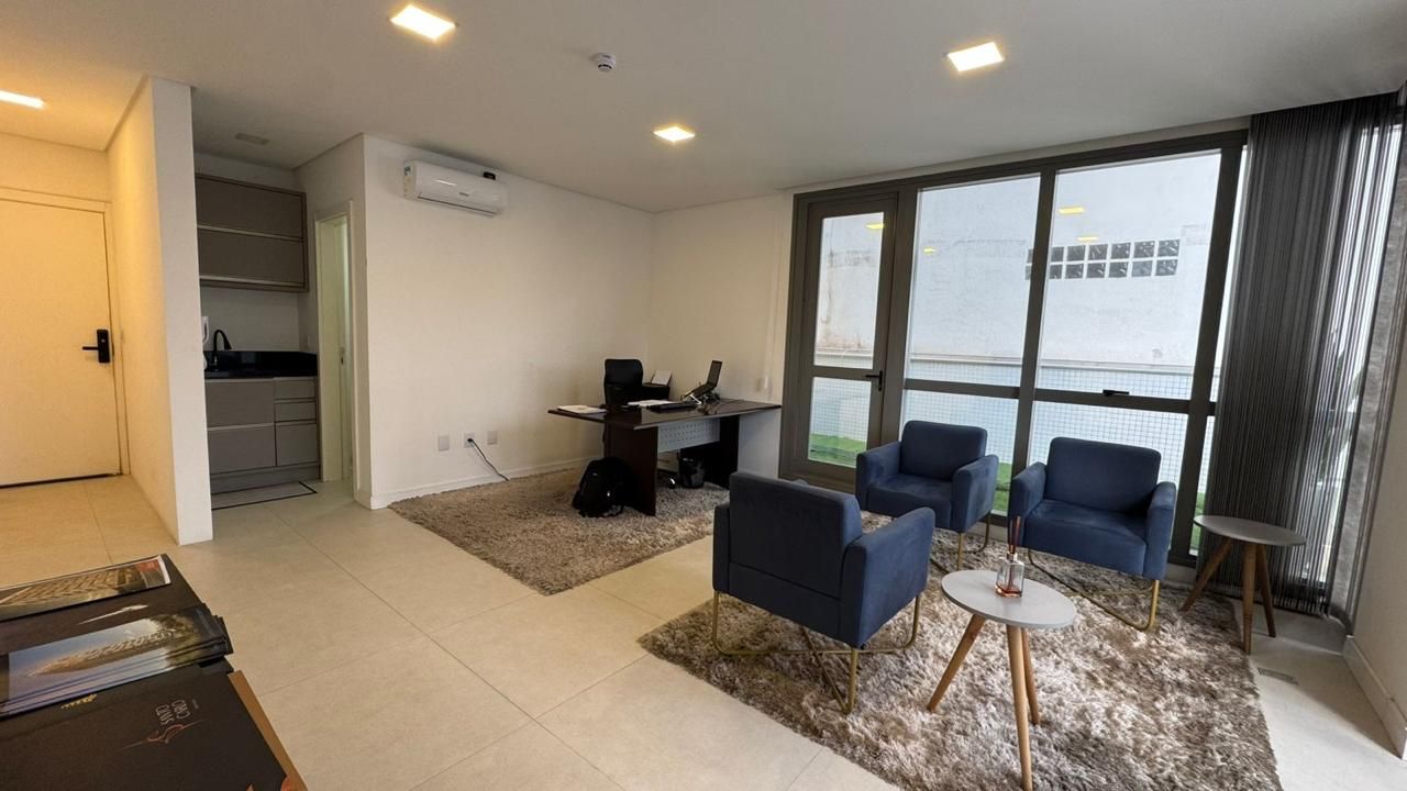 Sala comercial para venda no bairro Centro em Torres