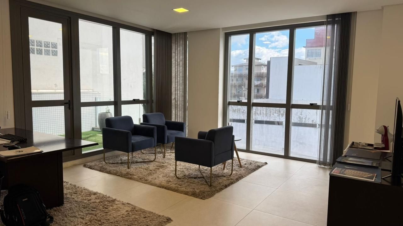 Sala comercial para venda no bairro Centro em Torres