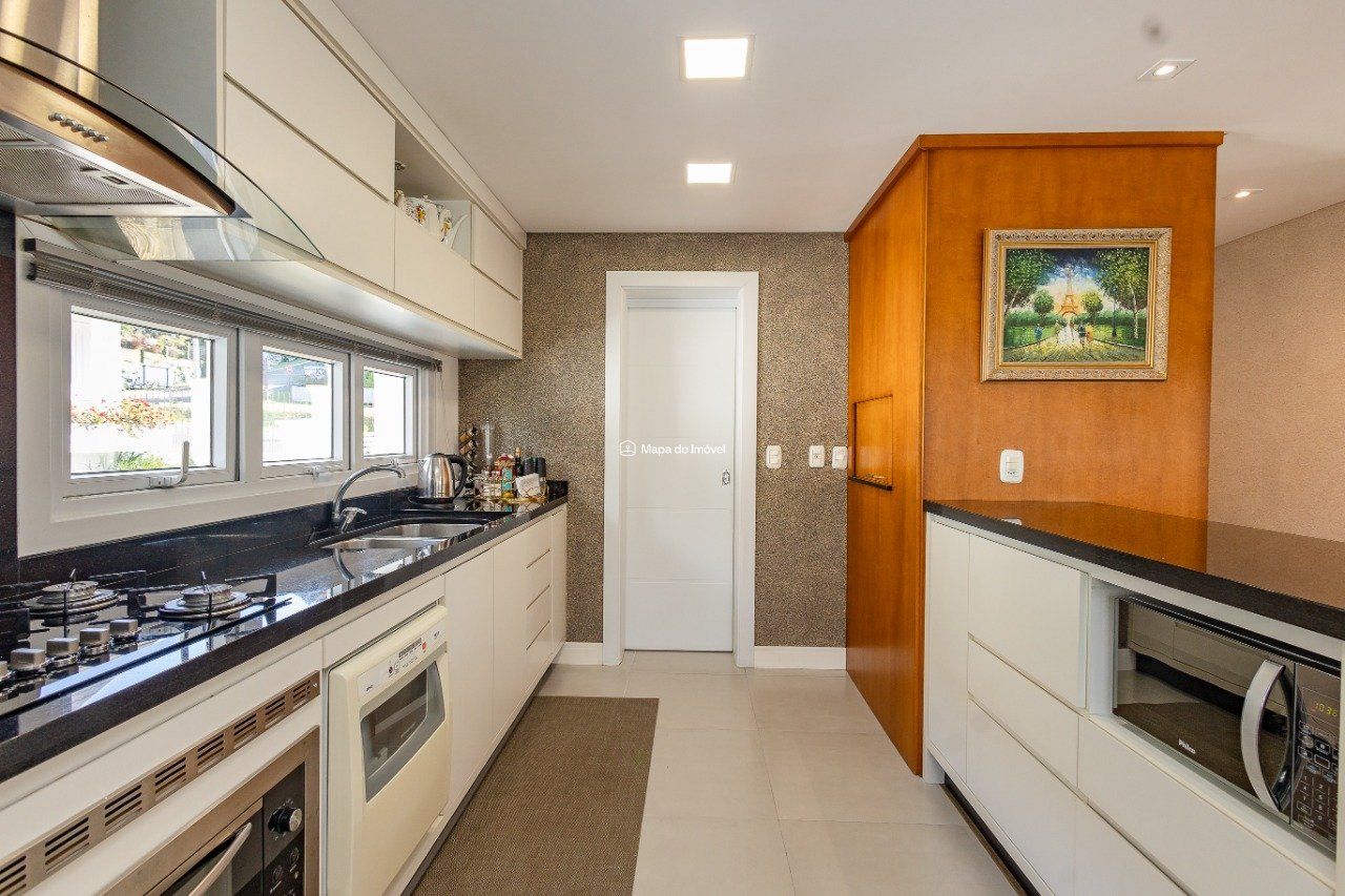 Casa para venda no bairro Vale das Colinas em Gramado