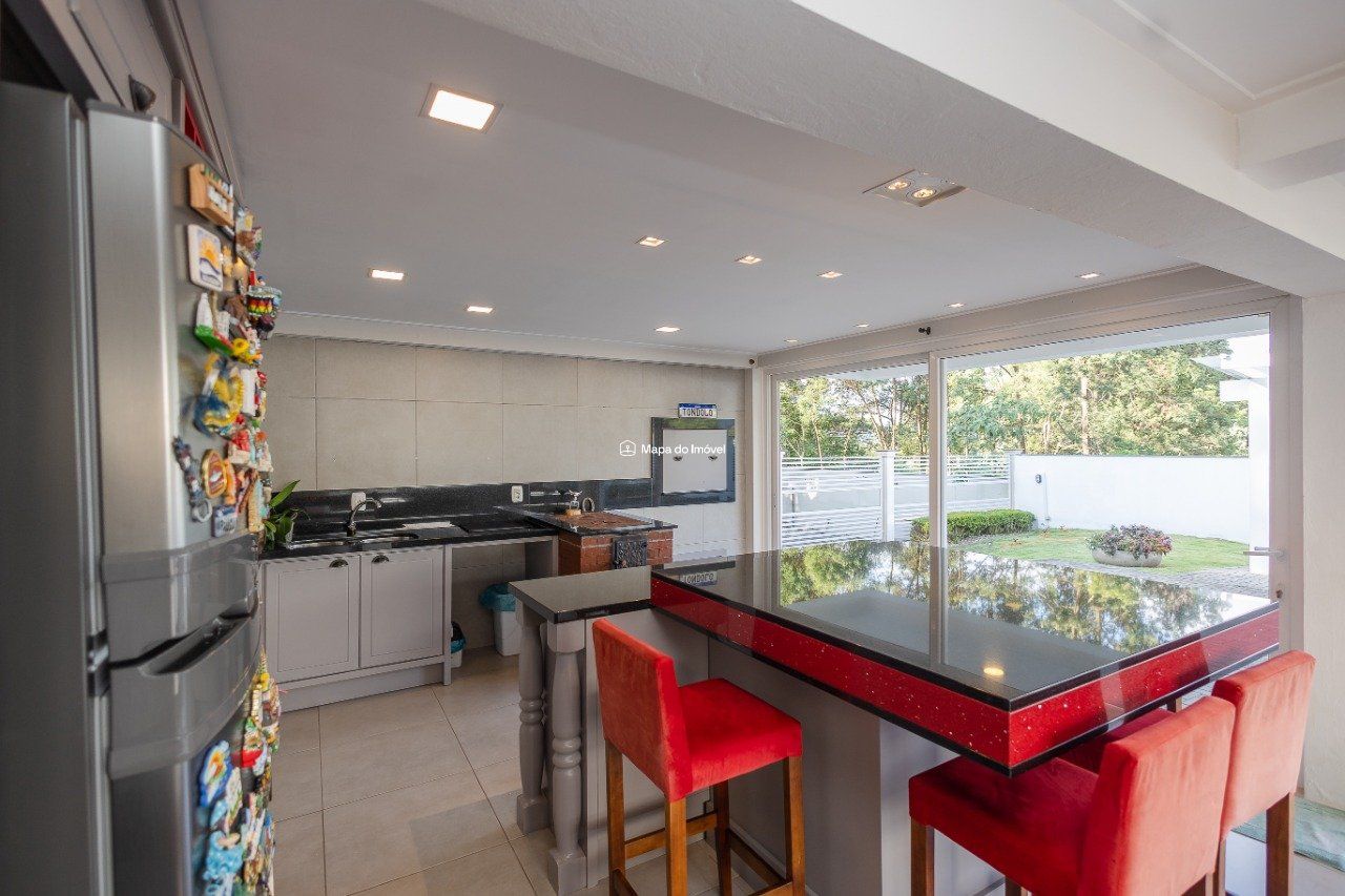 Casa para venda no bairro Vale das Colinas em Gramado