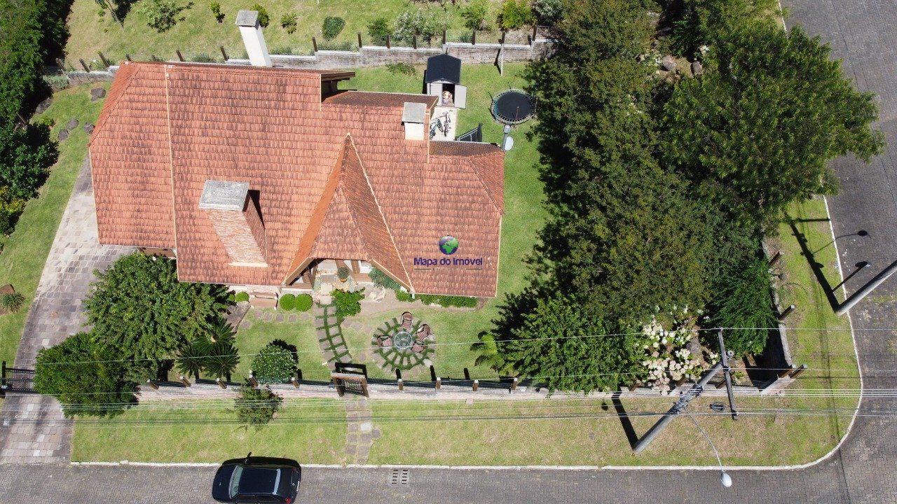 Casa para venda no bairro Vale das Colinas em Gramado