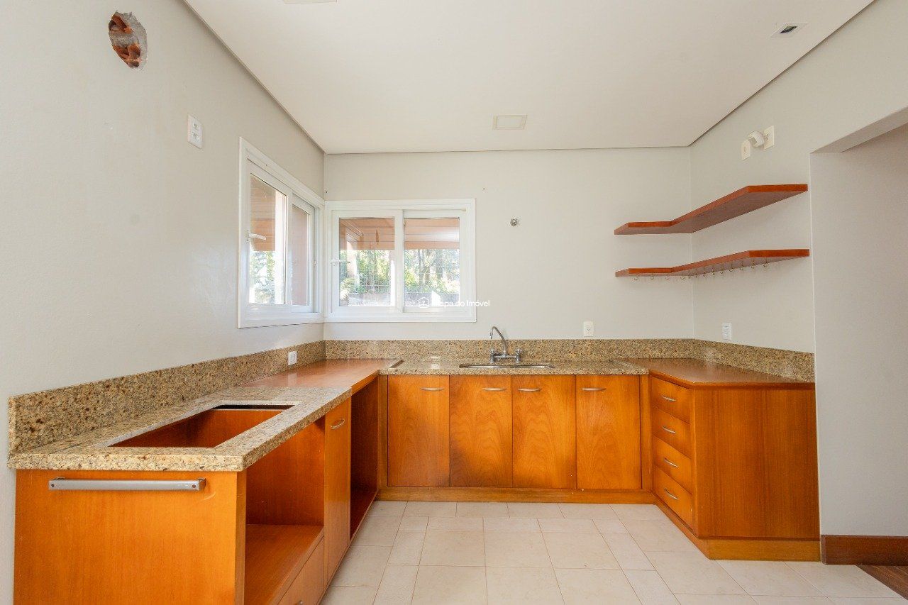 Casa para venda no bairro Vale das Colinas em Gramado