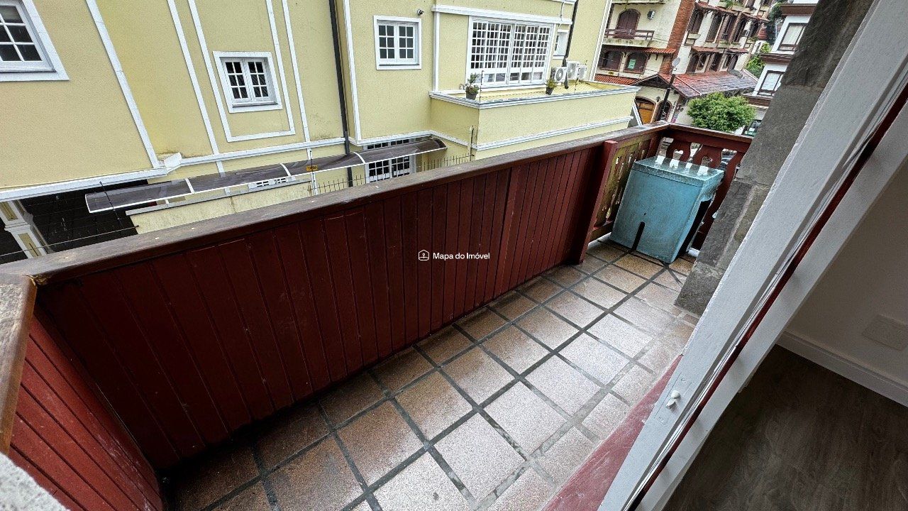 Sala Comercial Aérea para venda no bairro Centro em Gramado