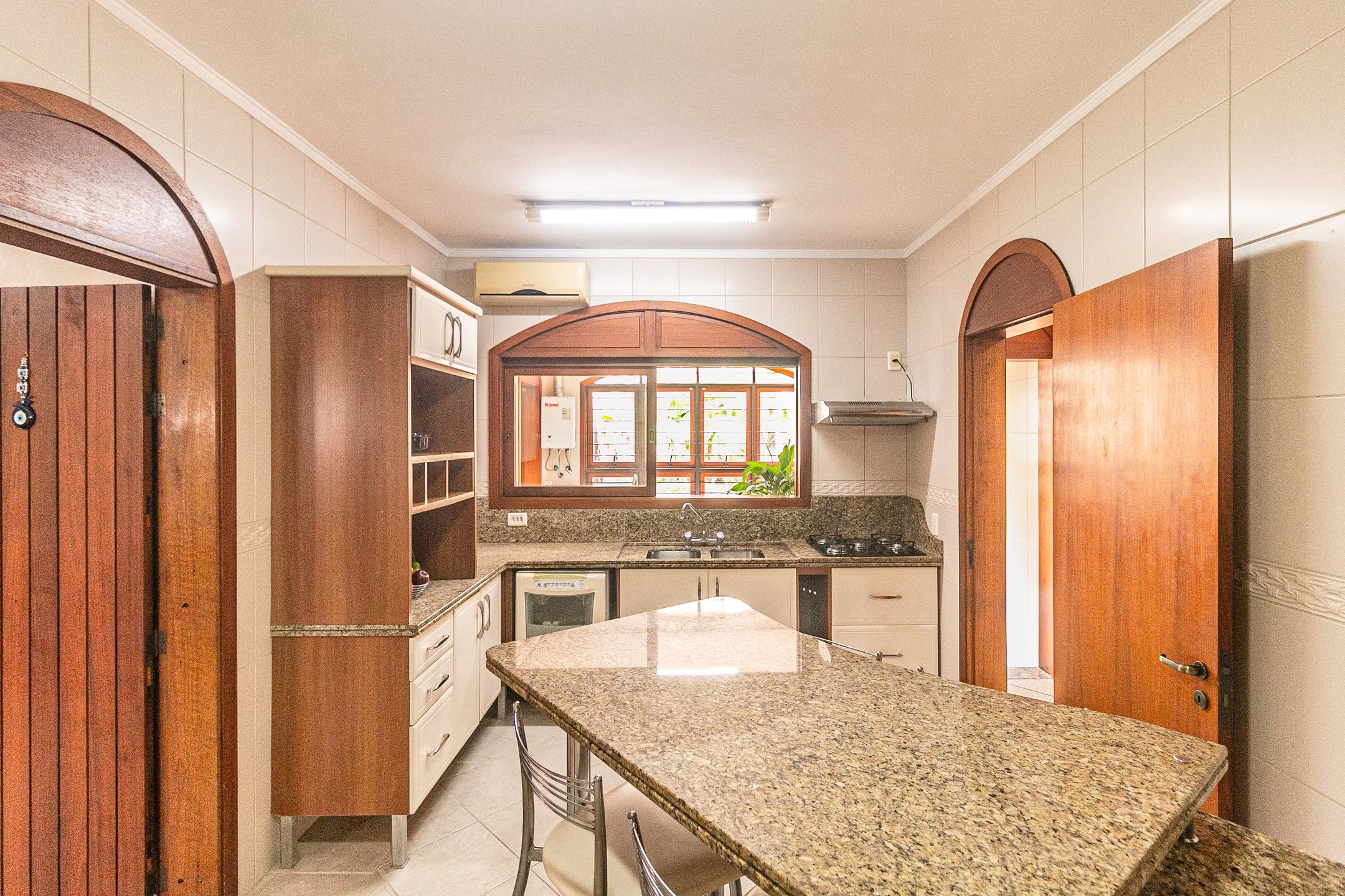 Casa para venda no bairro Cristo Rei em São Leopoldo
