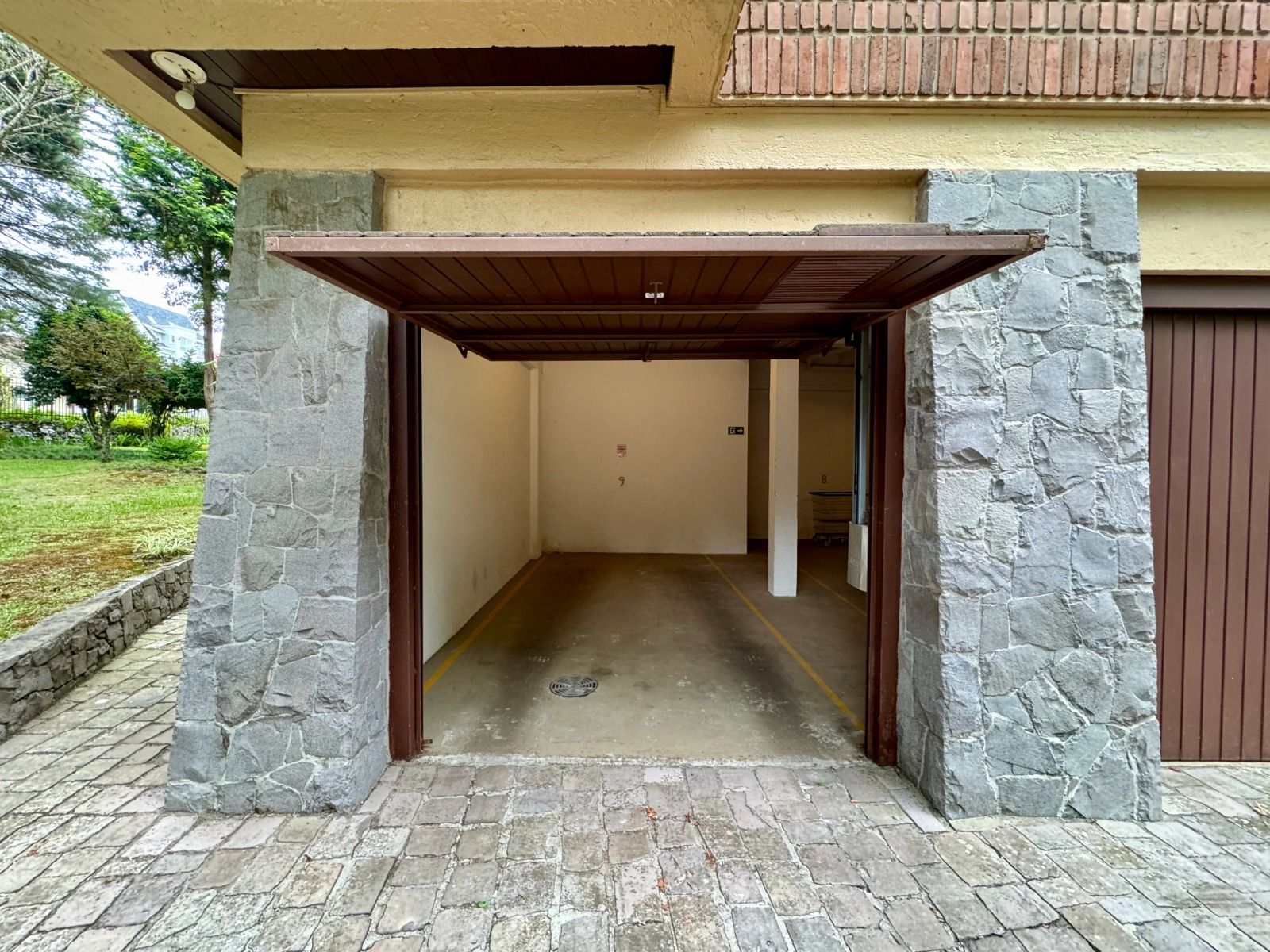 Cobertura para venda no bairro Planalto em Gramado