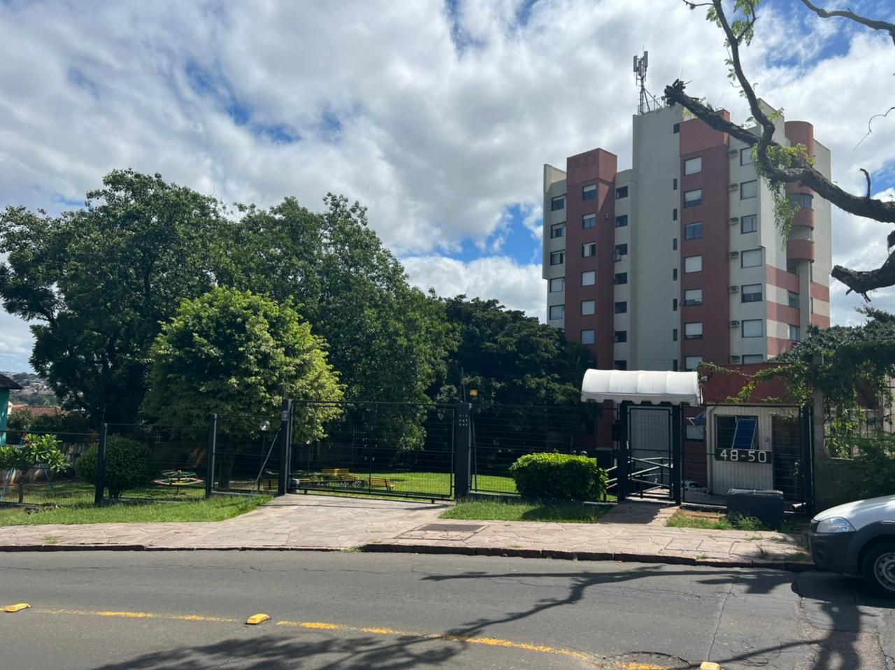 Apartamento para venda no bairro Glória em Porto Alegre