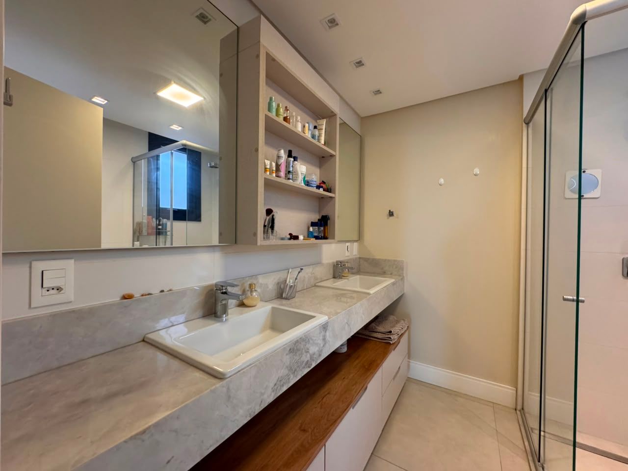 Apartamento para venda no bairro Centro em Torres