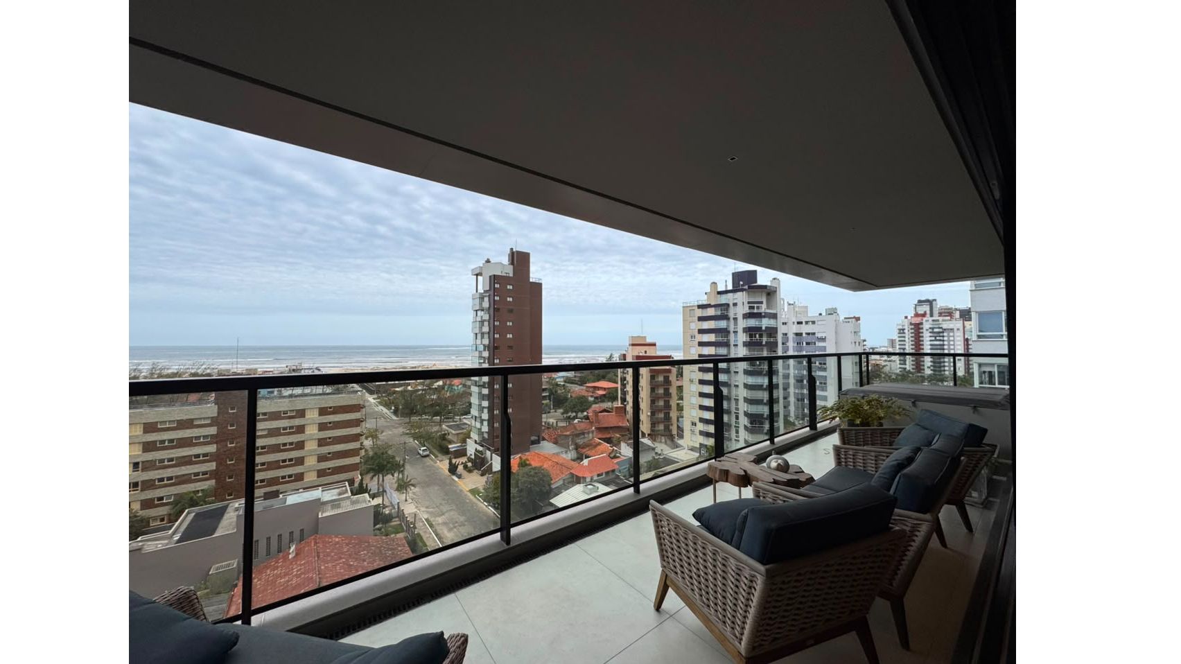 Apartamento para venda no bairro Centro em Torres