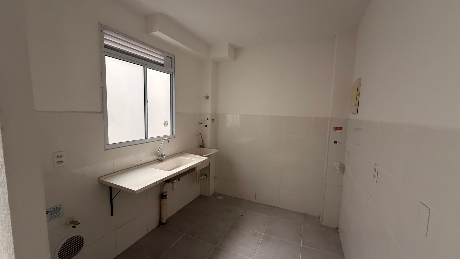 Apartamento para venda no bairro Restinga em Porto Alegre