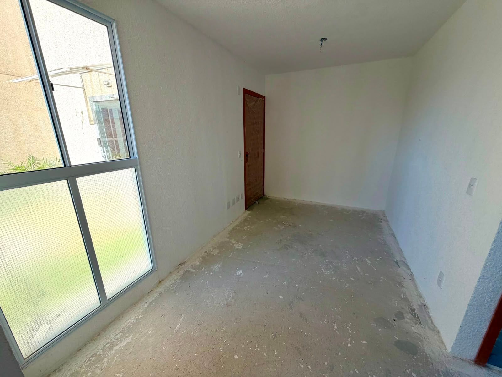 Apartamento para venda no bairro Restinga em Porto Alegre