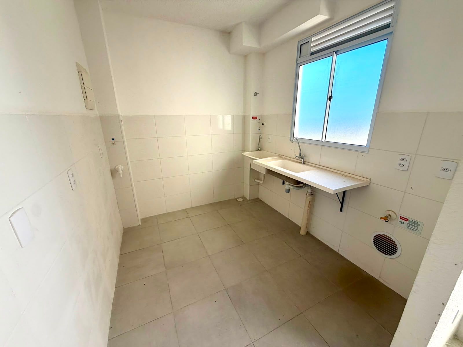Apartamento para venda no bairro Restinga em Porto Alegre