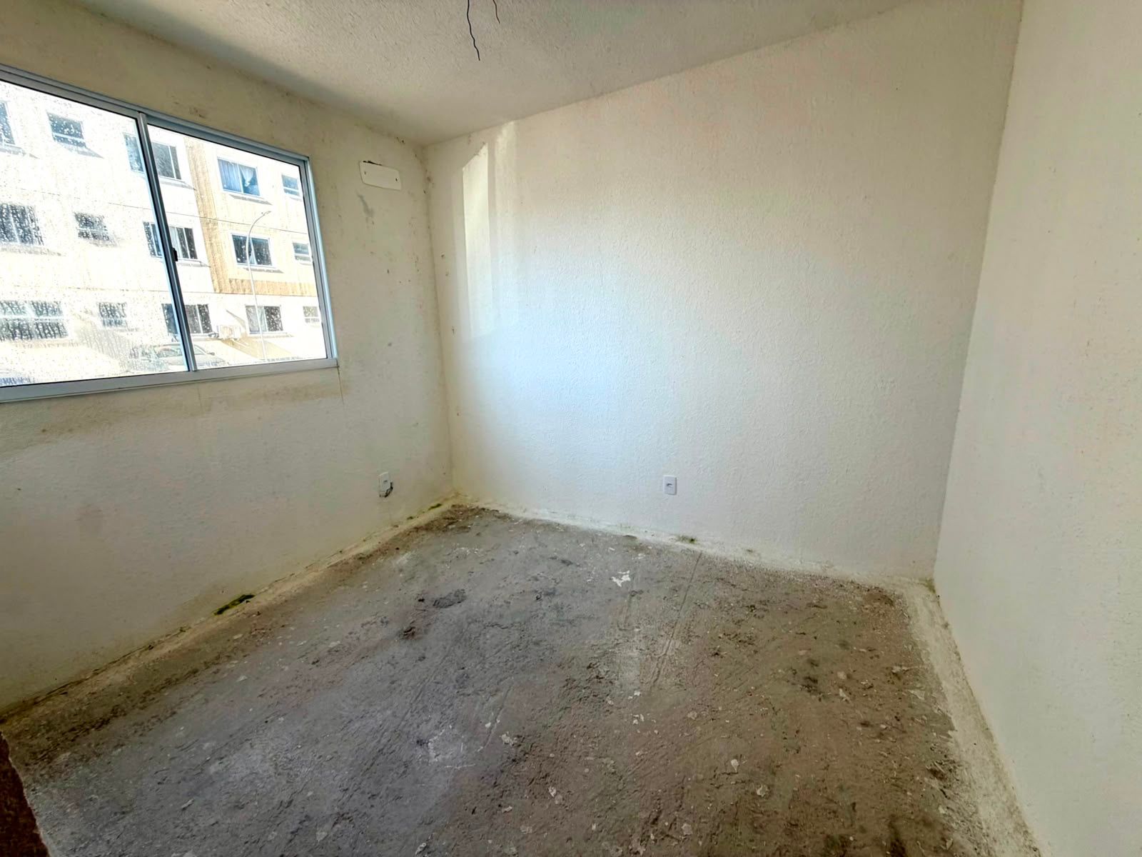Apartamento para venda no bairro Restinga em Porto Alegre