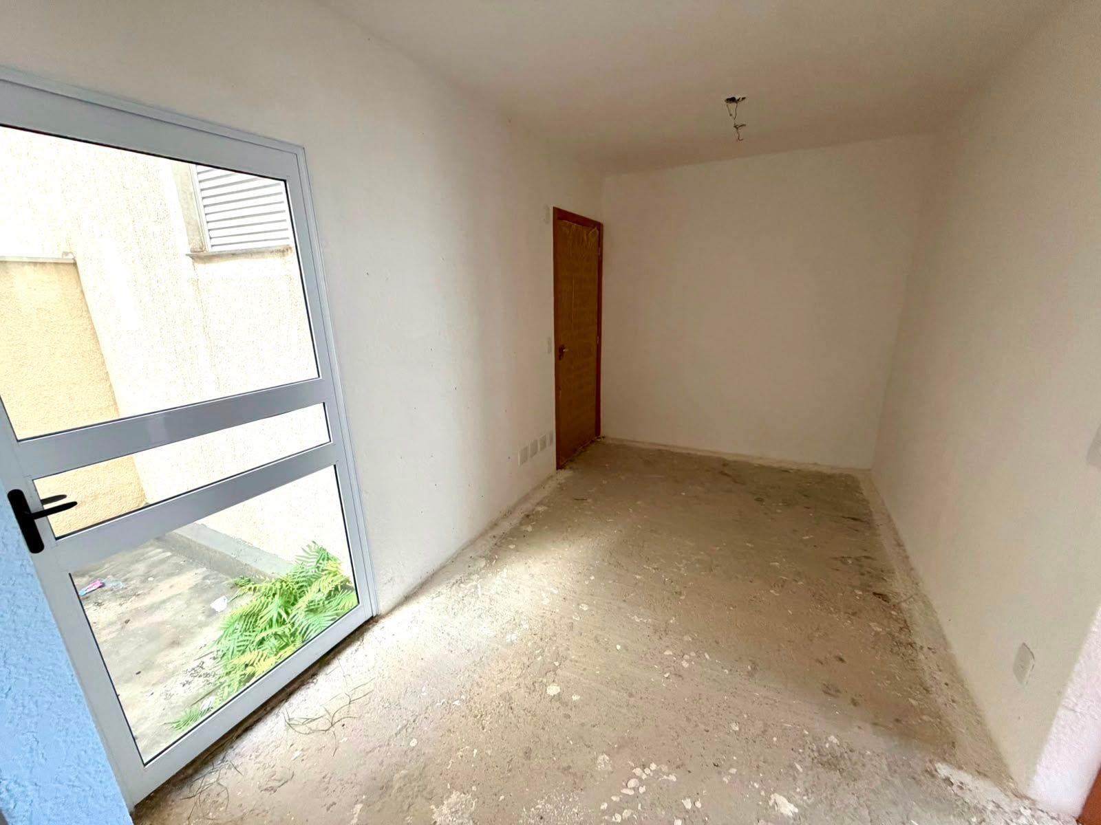 Apartamento para venda no bairro Restinga em Porto Alegre