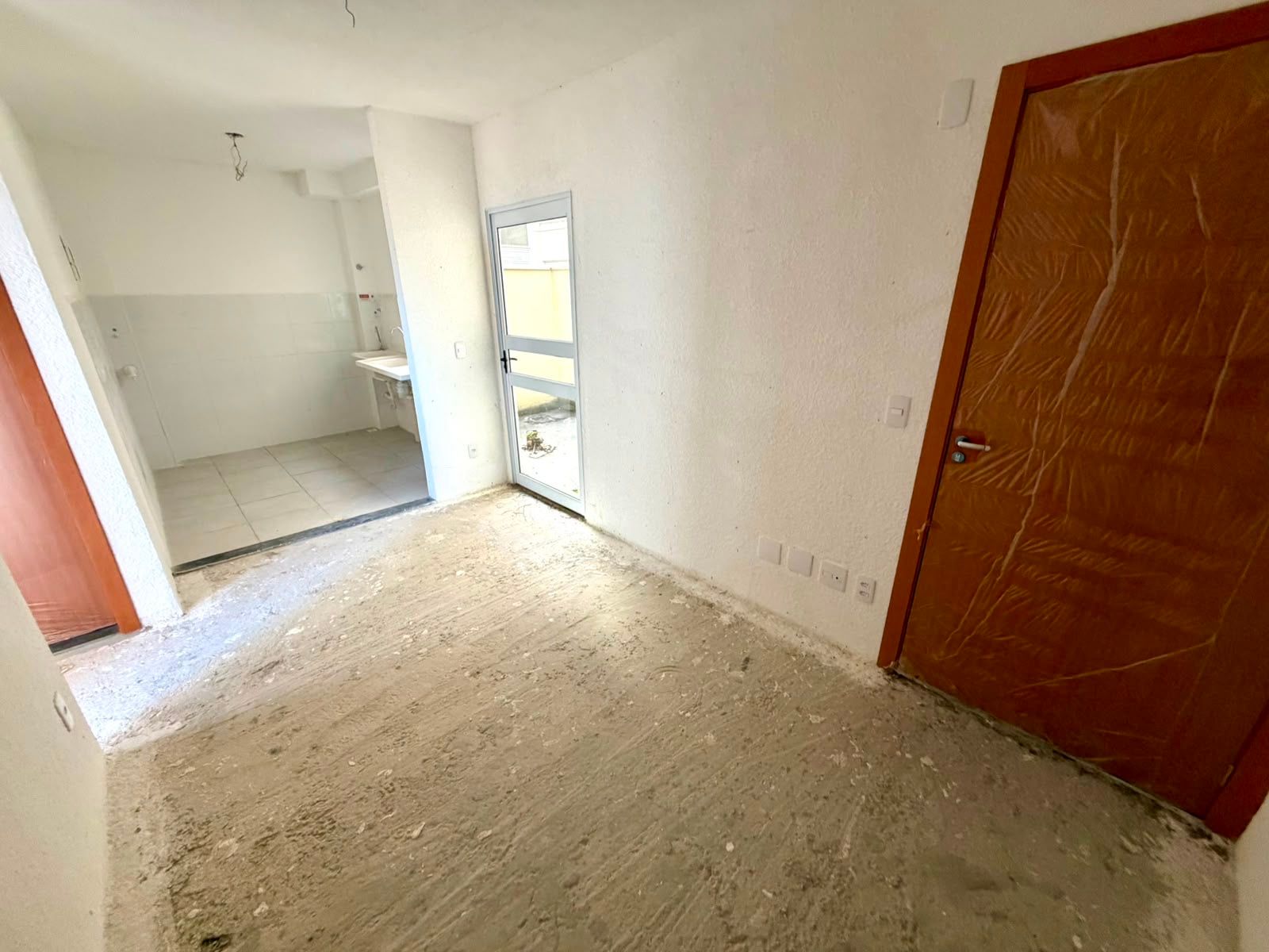 Apartamento para venda no bairro Restinga em Porto Alegre