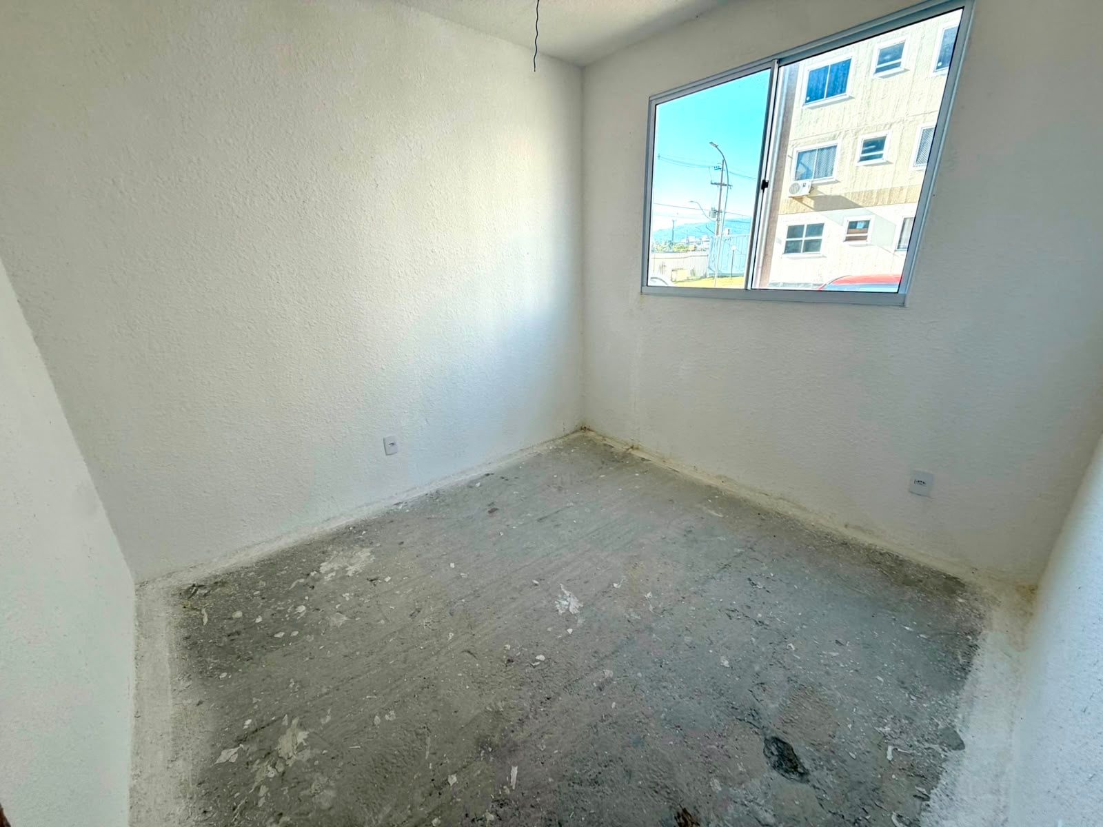Apartamento para venda no bairro Restinga em Porto Alegre