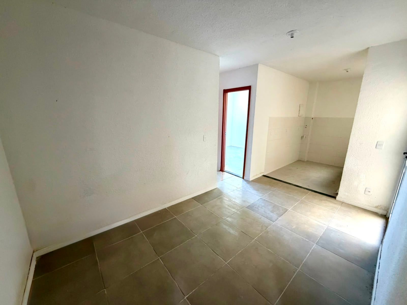 Apartamento para venda no bairro Restinga em Porto Alegre