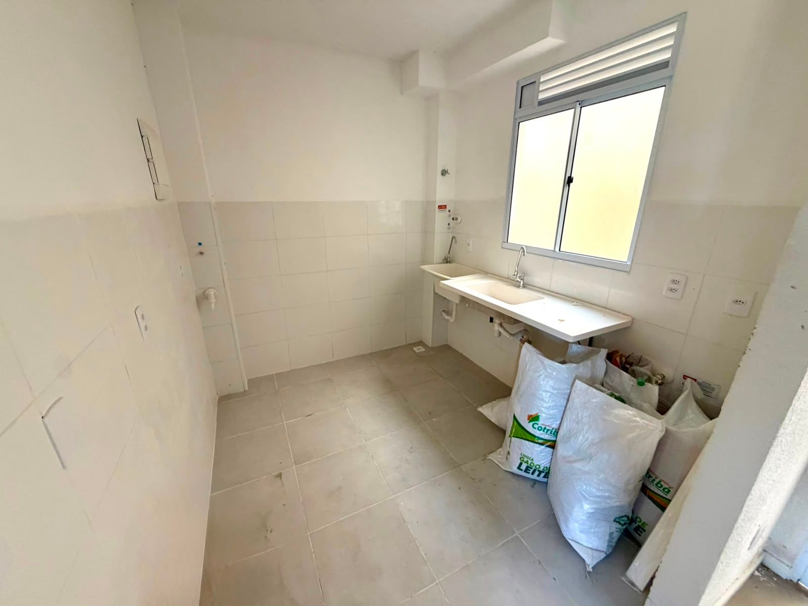 Apartamento para venda no bairro Restinga em Porto Alegre