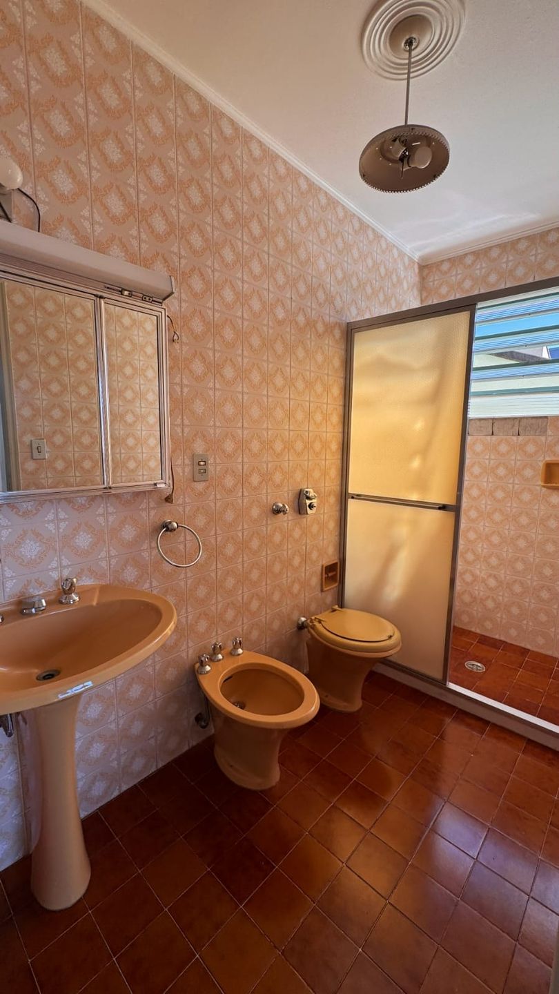 Casa para venda no bairro Petrópolis em Porto Alegre