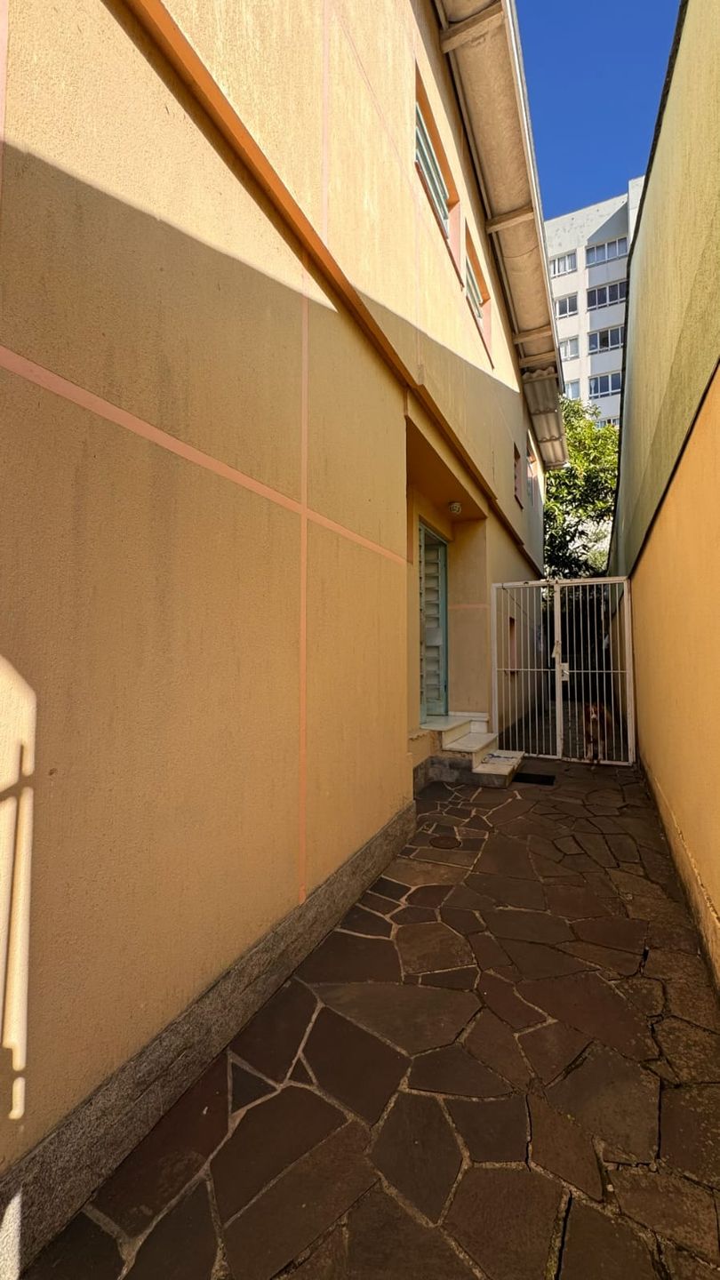 Casa para venda no bairro Petrópolis em Porto Alegre