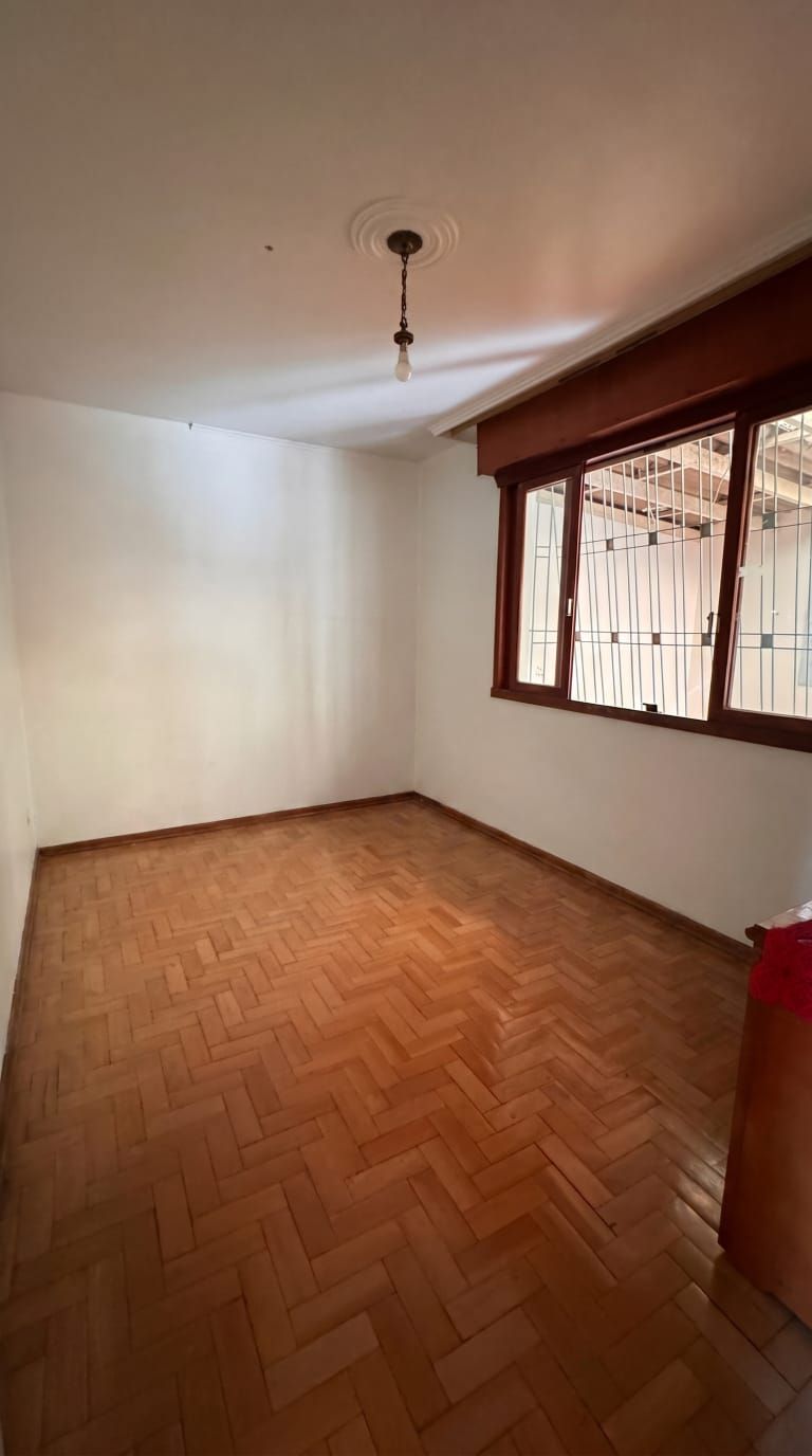Casa para venda no bairro Petrópolis em Porto Alegre