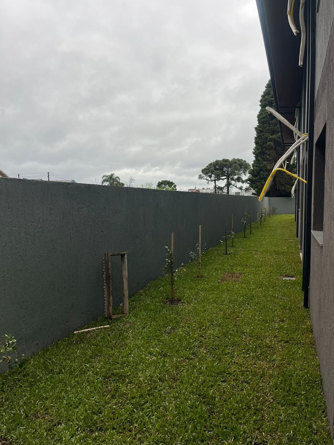 Sobrado Triplex para venda no bairro SANTA TEREZINHA em Canela