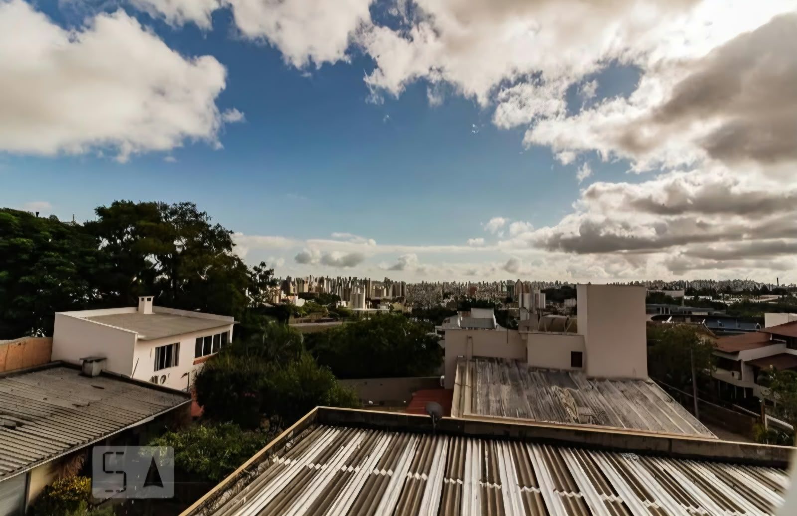 Cobertura para venda no bairro Medianeira em Porto Alegre