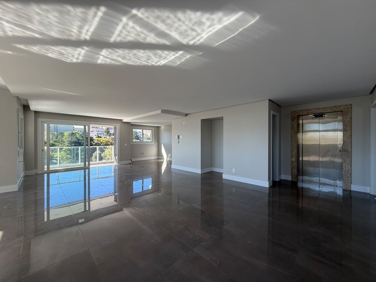 Apartamento para venda no bairro Exposição em Caxias do Sul