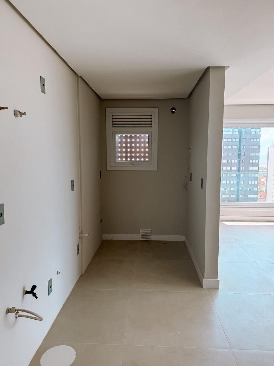 Apartamento 2 quartos sendo 1 suíte para venda no bairro Predial em Torres