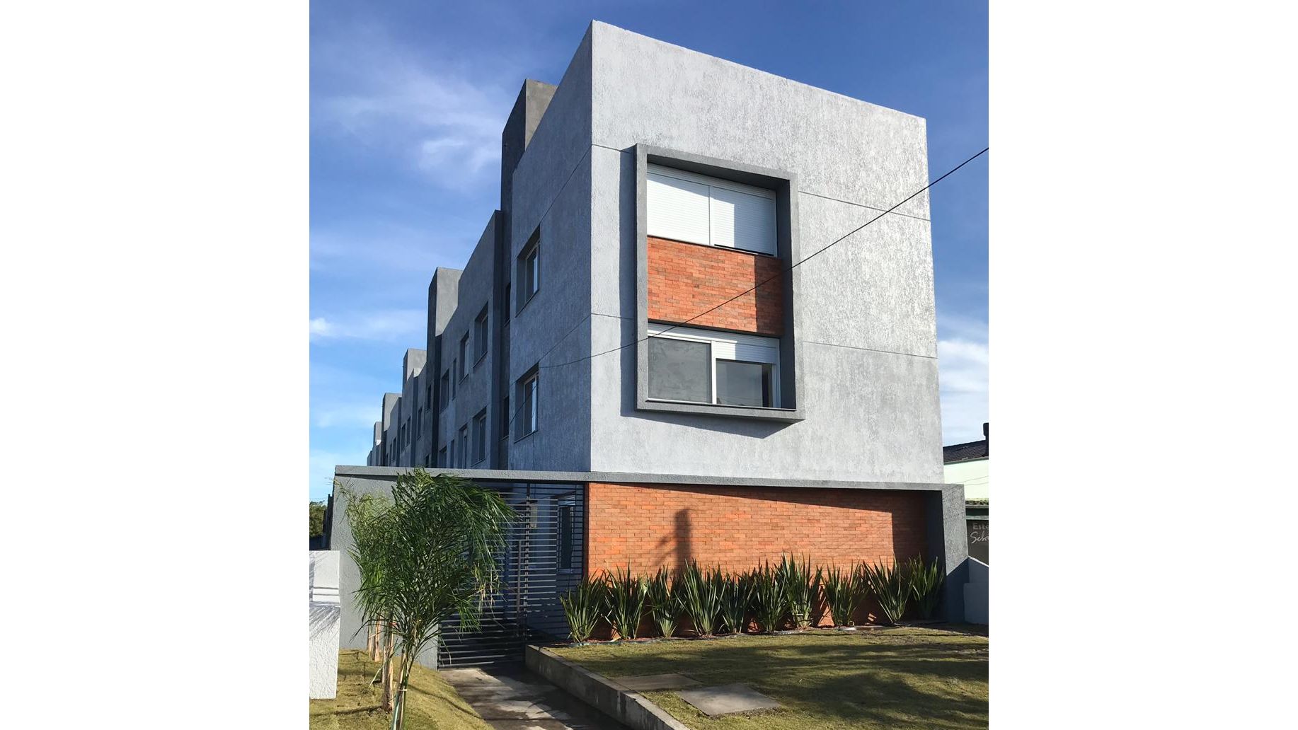 Apartamento 1 quarto para venda no bairro Jardim Itu-Sabará em Porto Alegre
