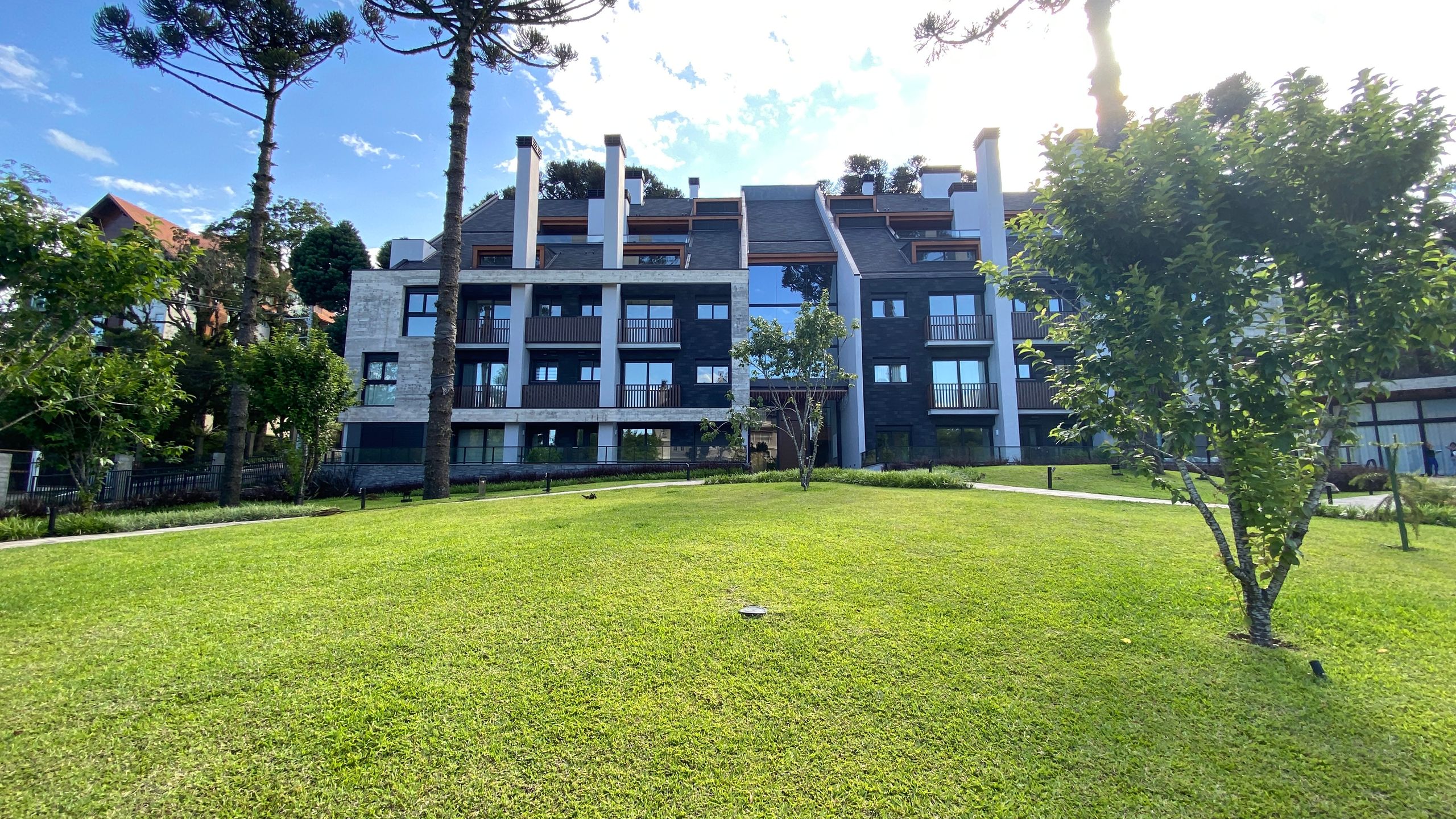 Apartamento 2 quartos sendo 2 suítes para venda no bairro Bavaria em Gramado