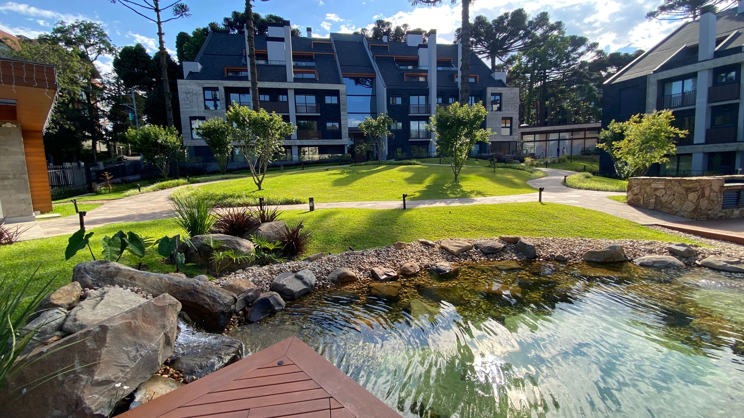 Apartamento 2 quartos sendo 2 suítes para venda no bairro Bavaria em Gramado