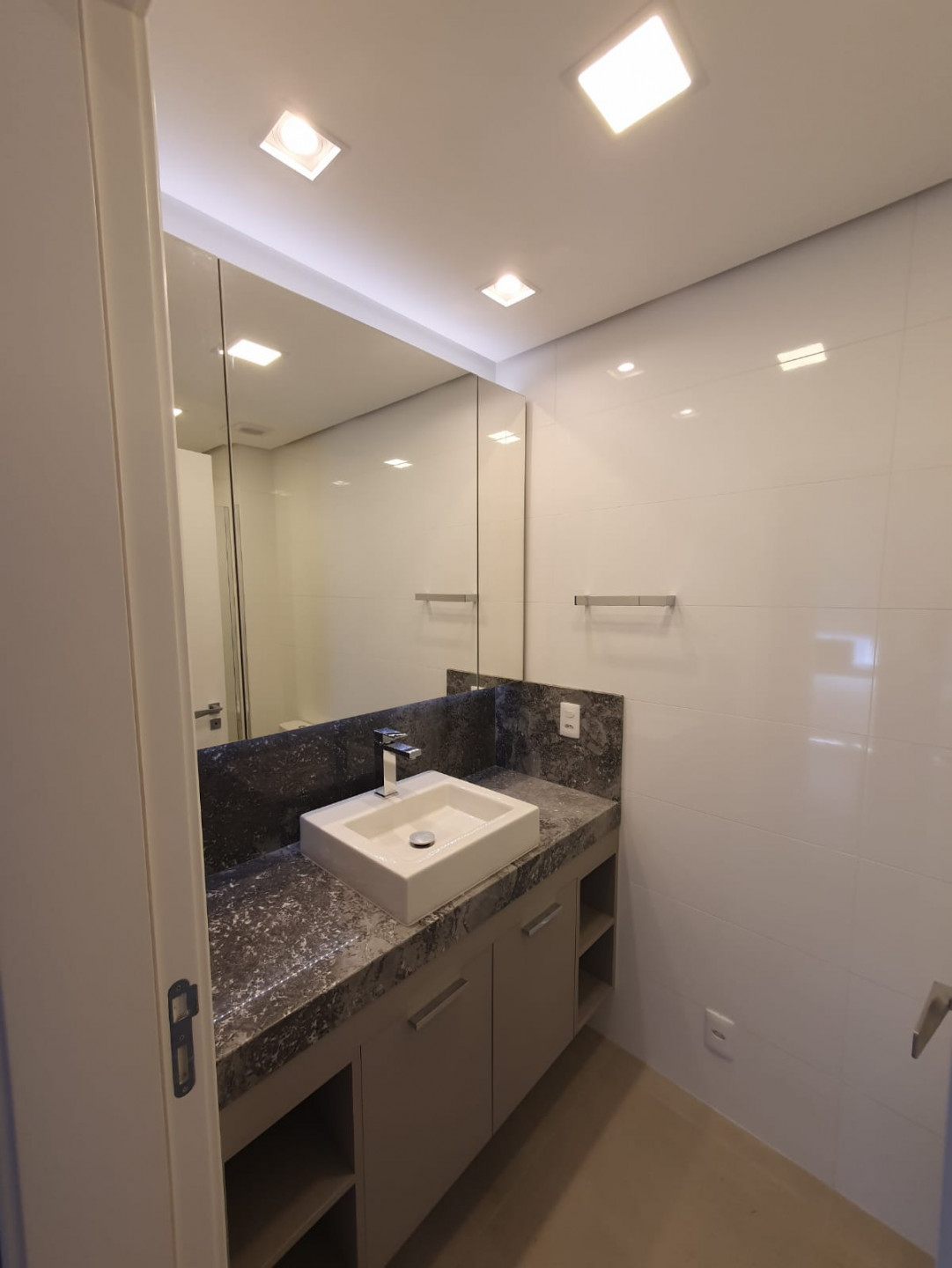 Apartamento para venda no bairro Panazzolo em Caxias do Sul